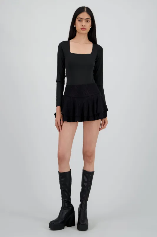 Falda short olanes brillos sold by Shasa