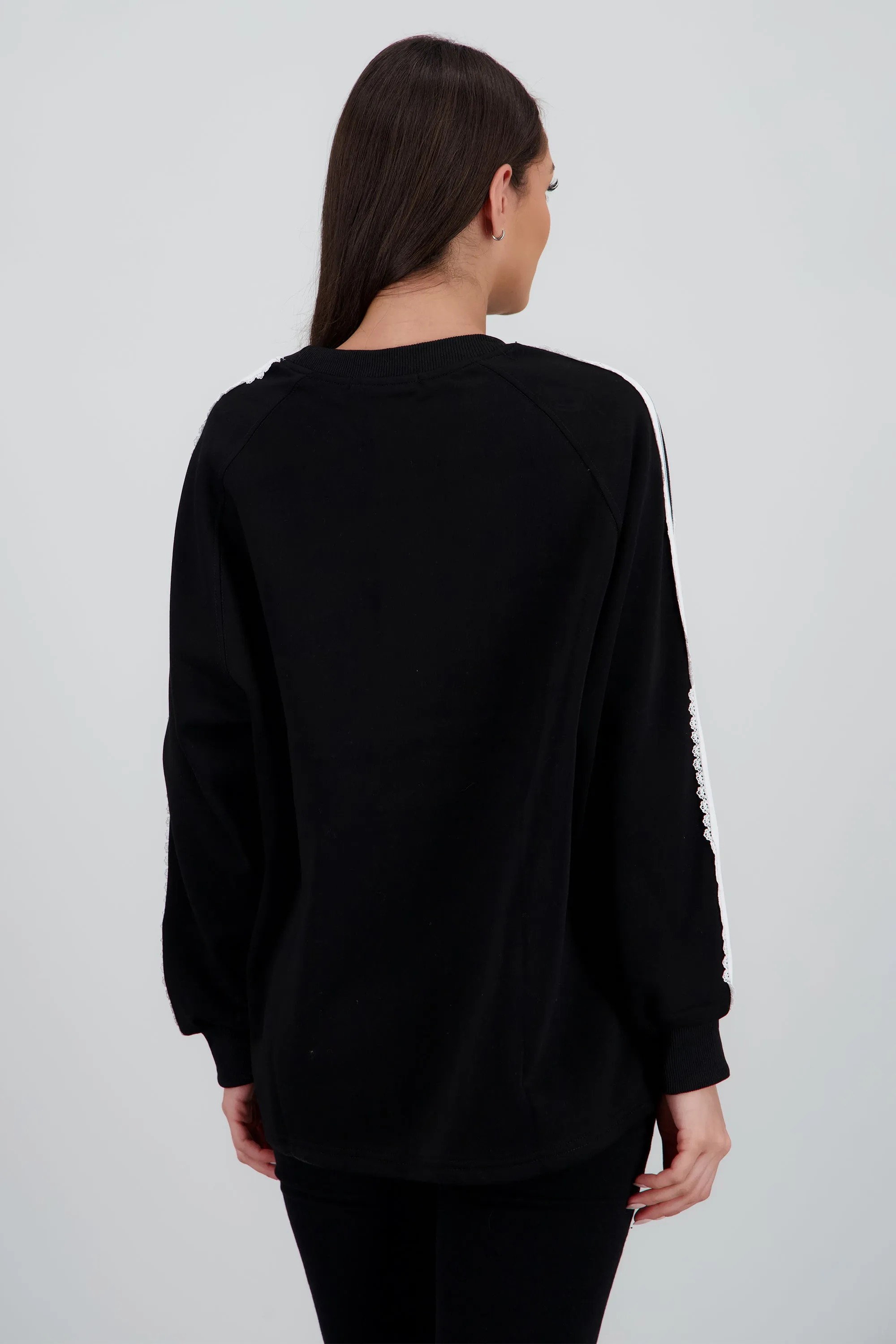 Sudadera numero encaje contrastes sold by Shasa product image thumbnail 4