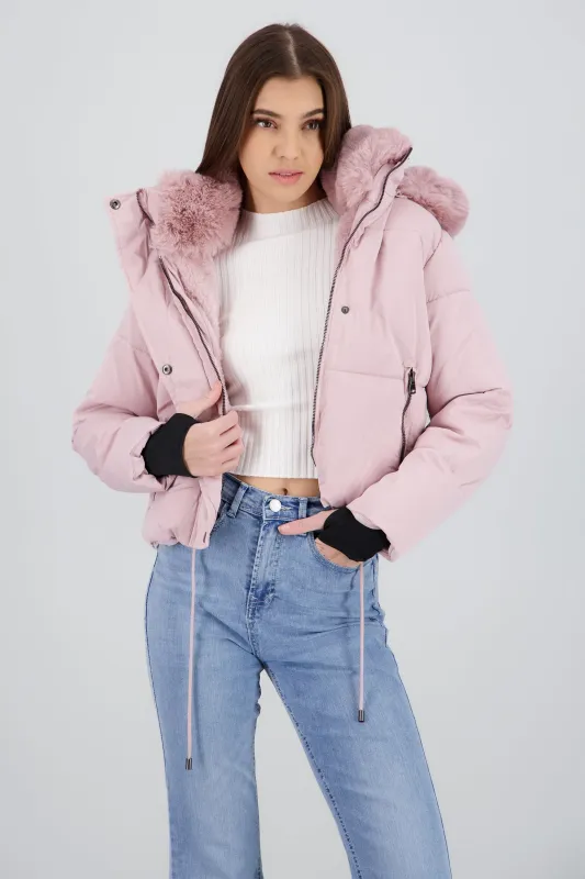 Chamarra corta con gorro peluche sold by Shasa