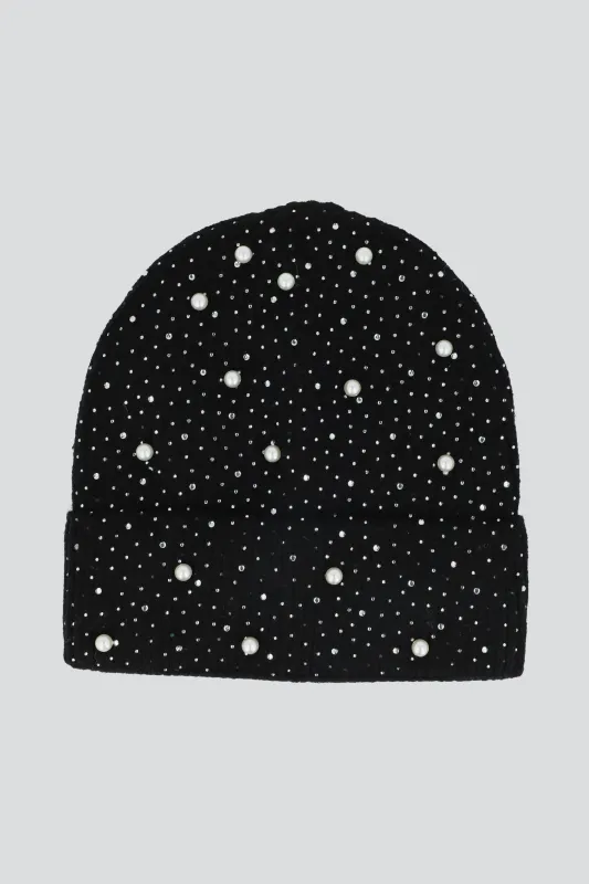 Beanie perlas brillos sold by Shasa