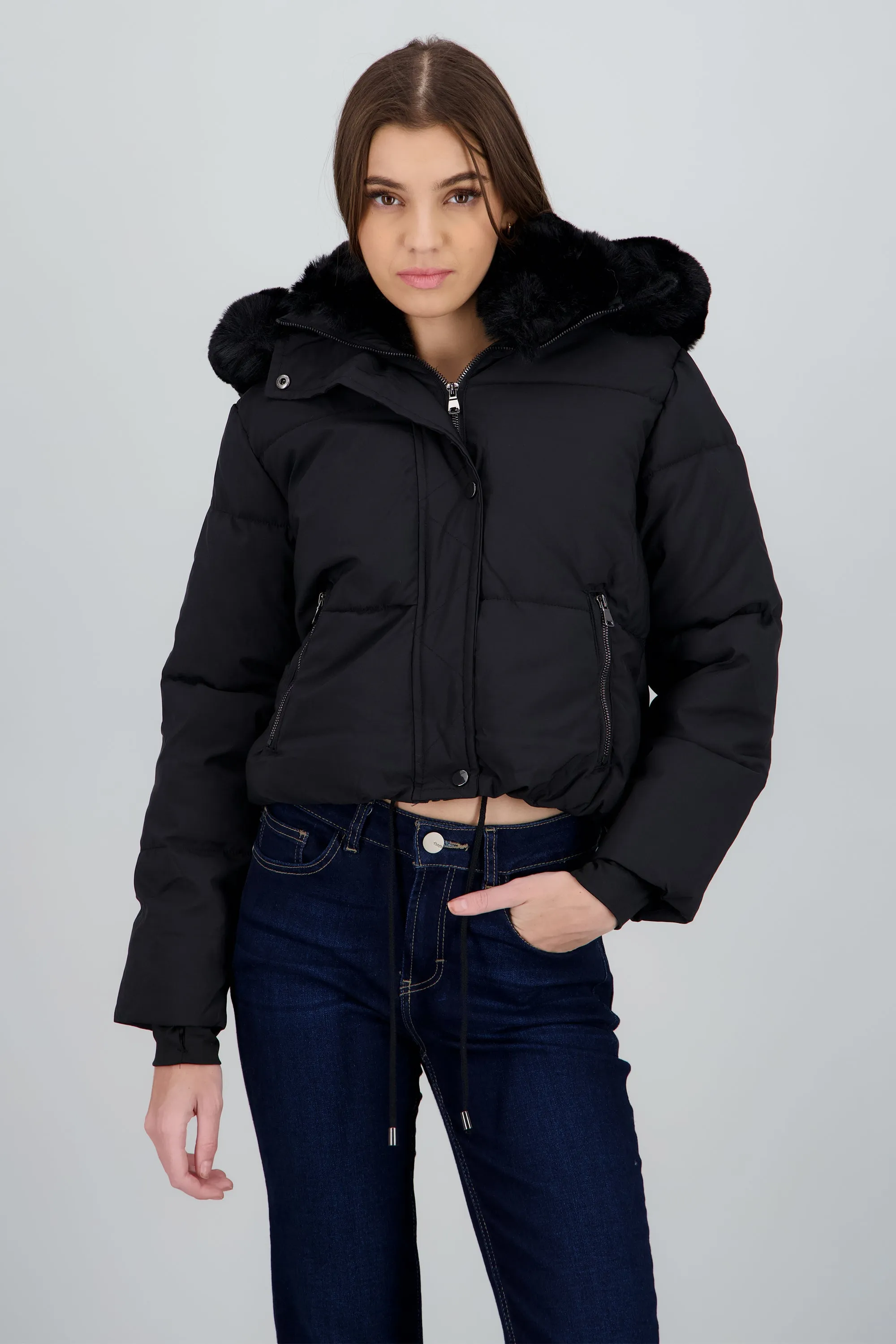 Chamarra corta con gorro peluche sold by Shasa product image thumbnail 2