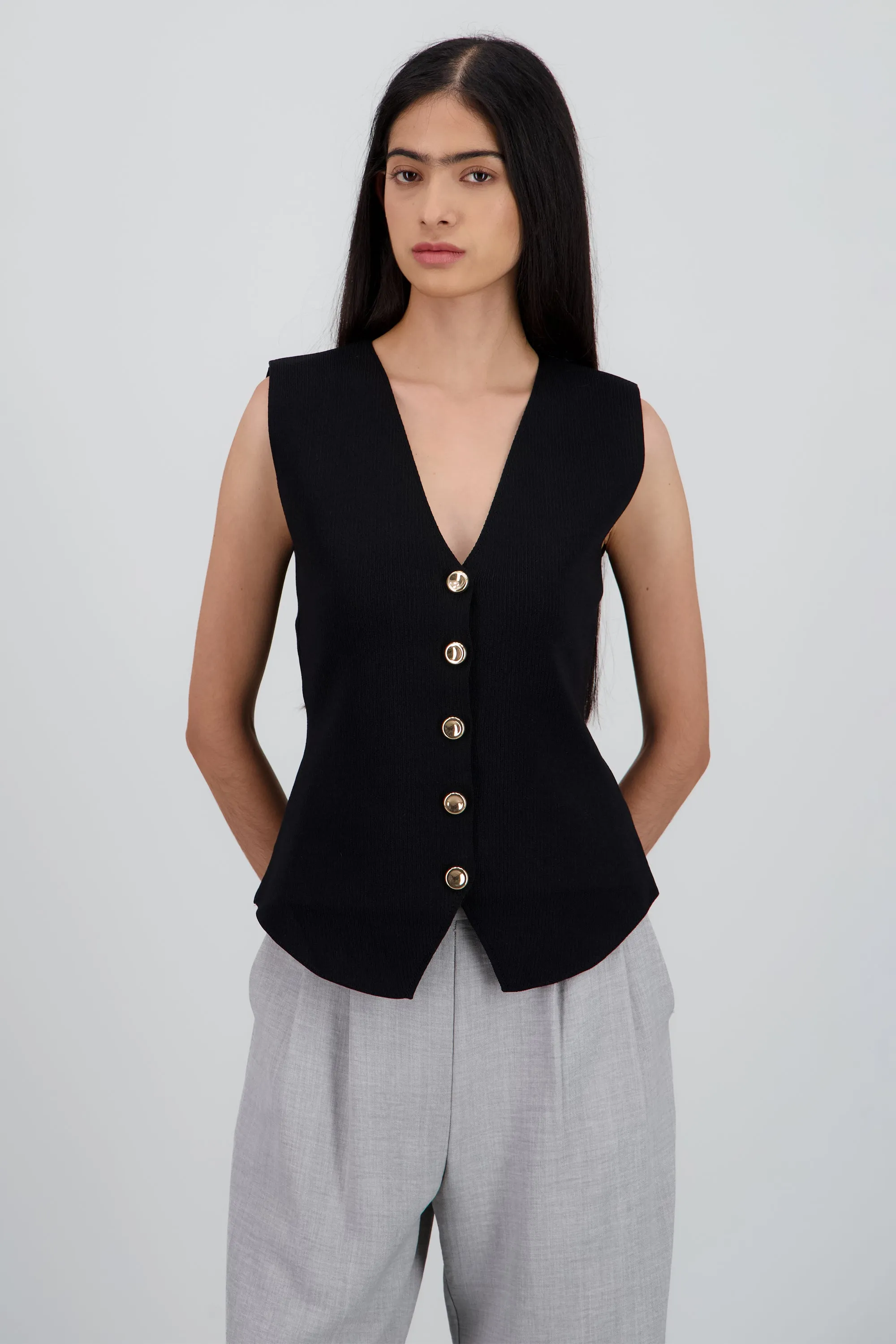 Top tipo chaleco tejido detalle botones sold by Shasa product image thumbnail 2