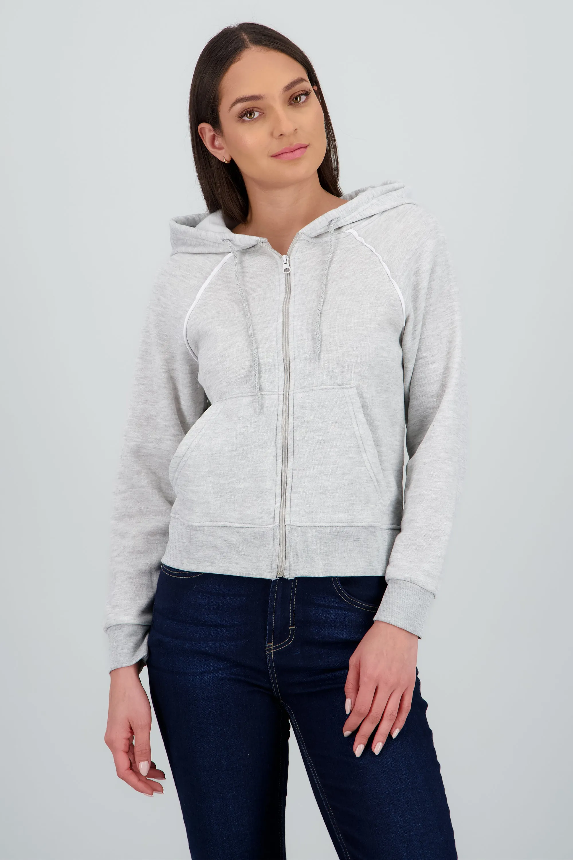 Sudadera cierro con gorro detalle contraste sold by Shasa