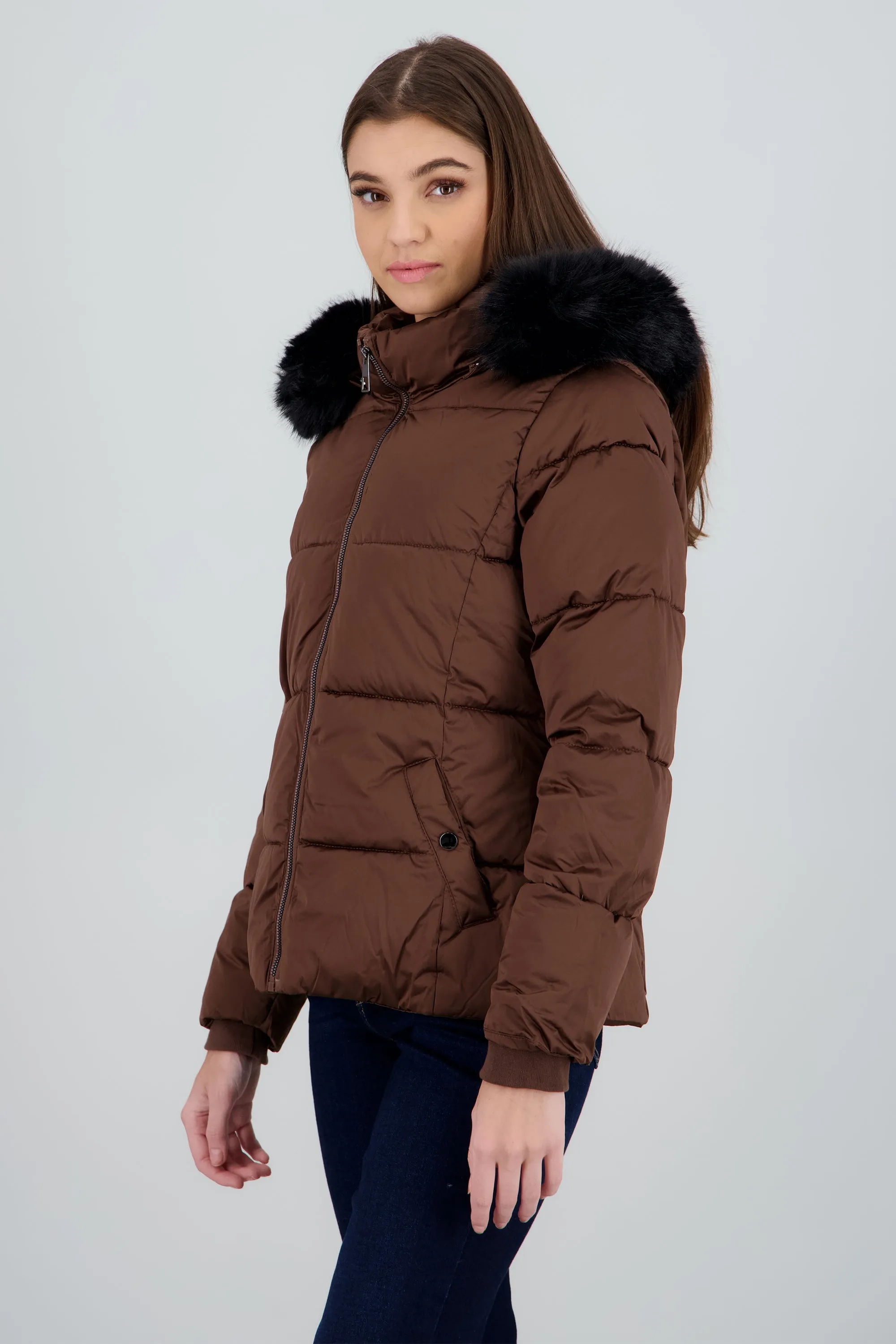 Chamarra satin capitonada con gorro peluche sold by Shasa product image thumbnail 3