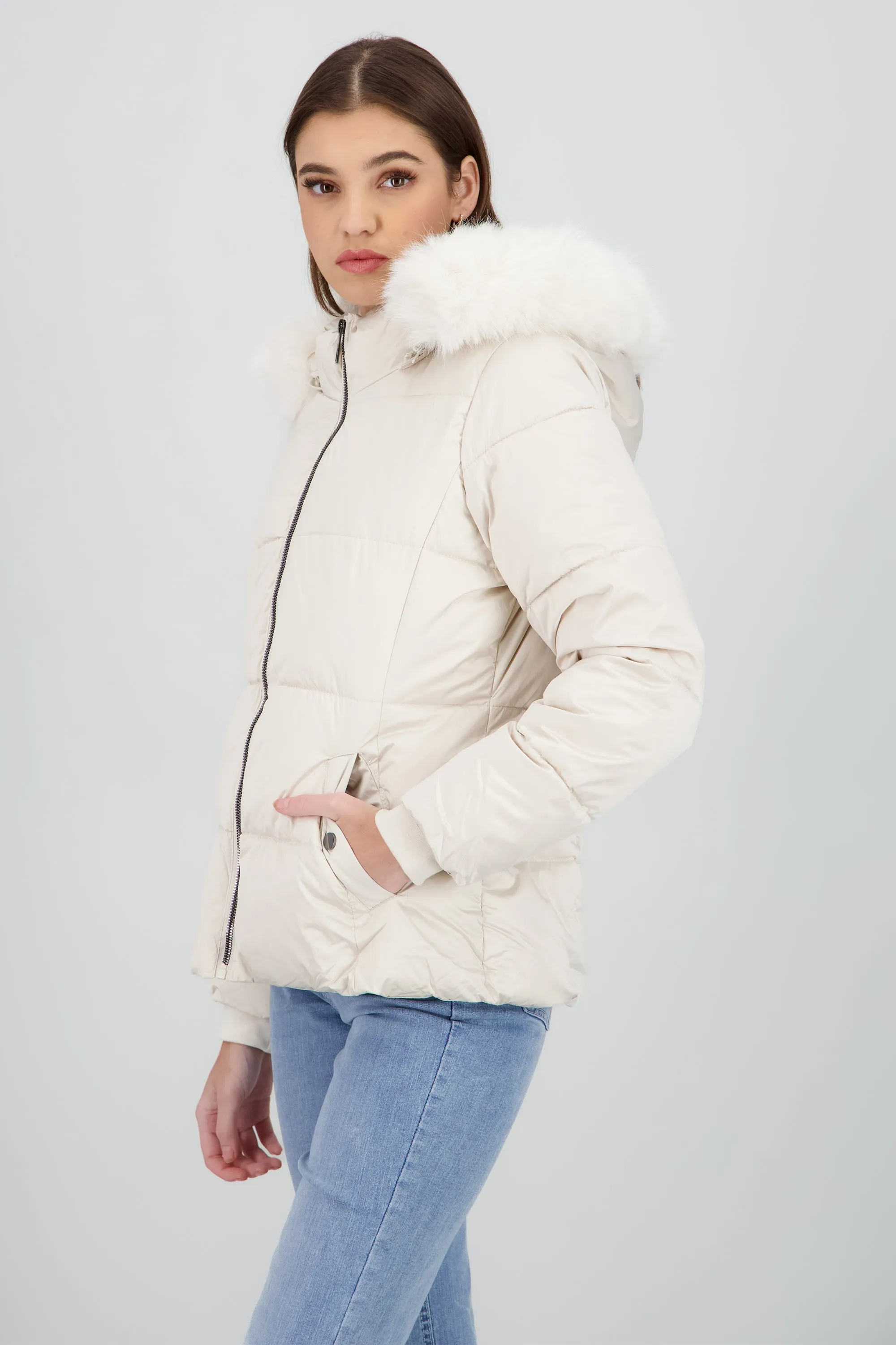 Chamarra satin capitonada con gorro peluche sold by Shasa product image thumbnail 3