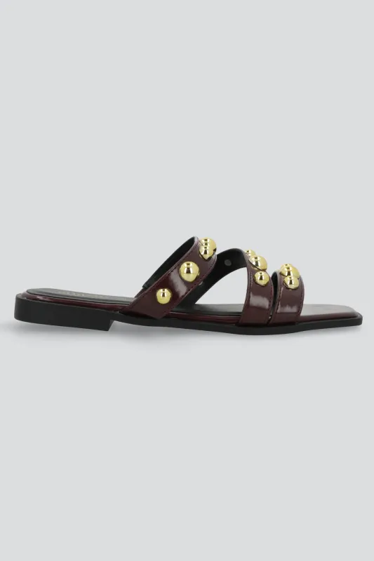 Sandalia tiras stud mega sold by Shasa