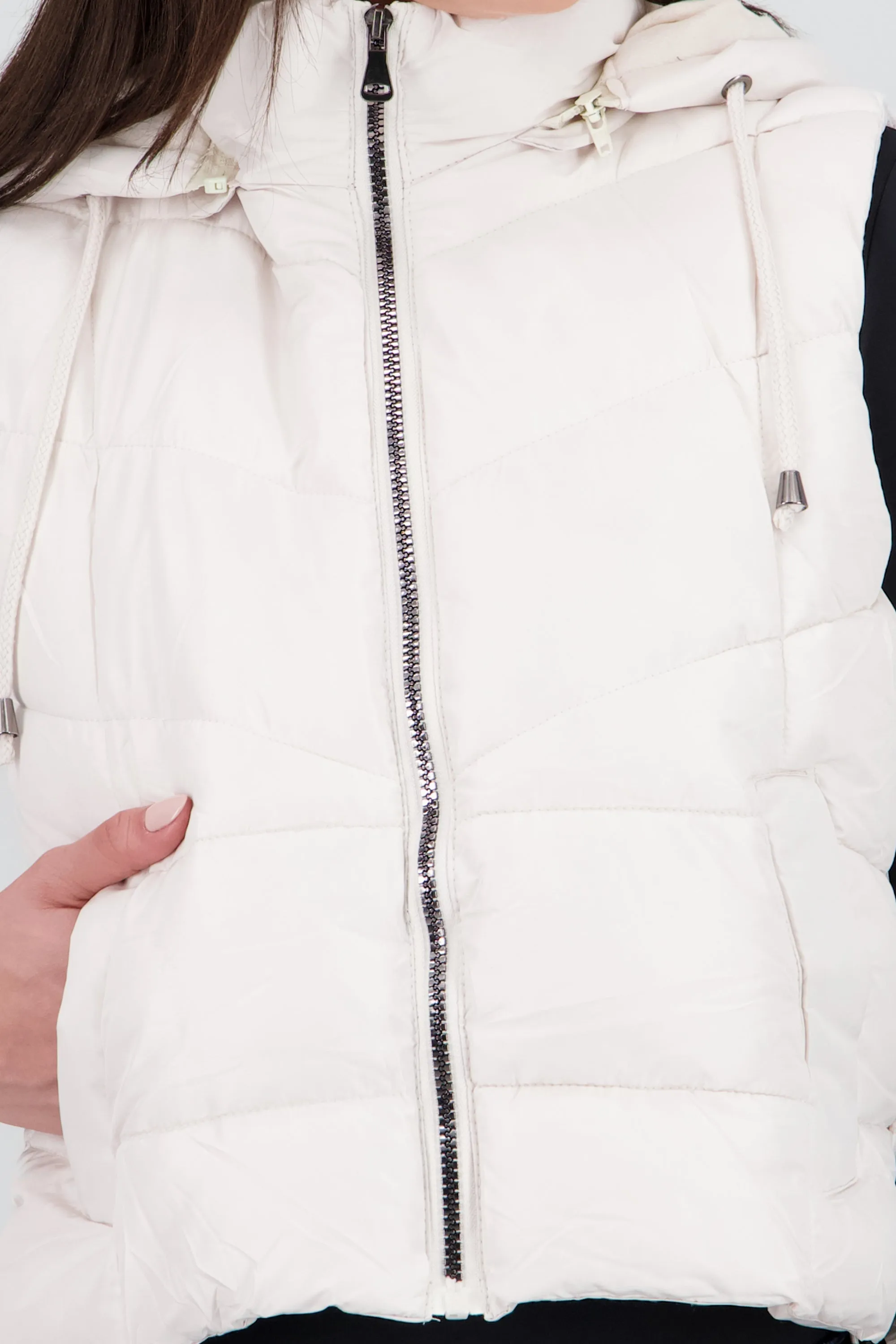 Chaleco capitonado con gorro sold by Shasa product image thumbnail 5