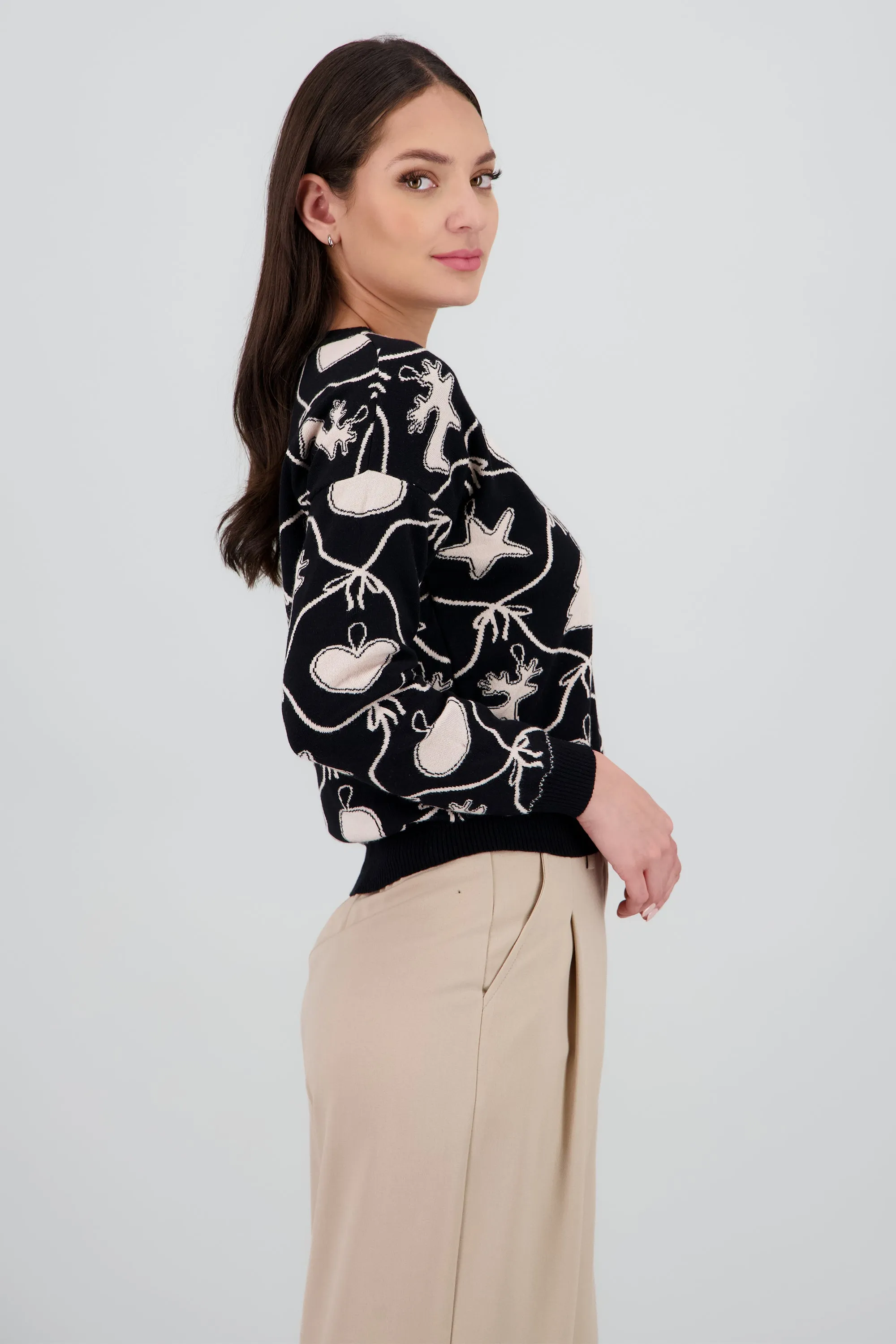 Sueter esferas navidad sold by Shasa product image thumbnail 3