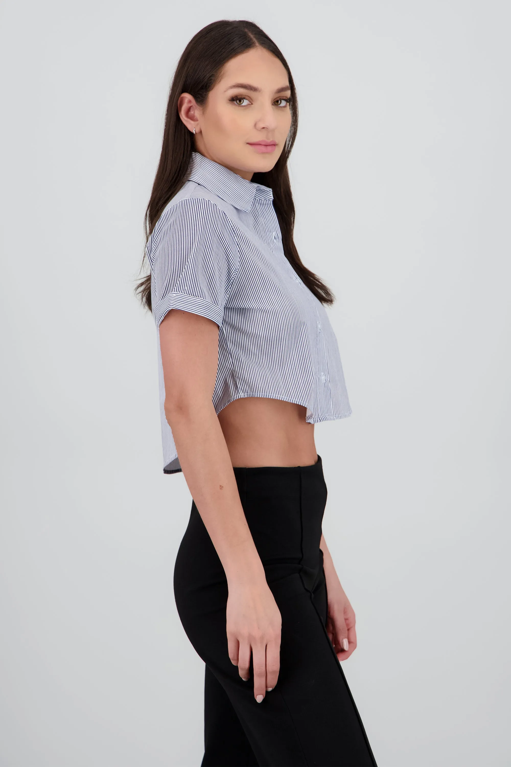 Camisa crop manga corta sold by Shasa product image thumbnail 3