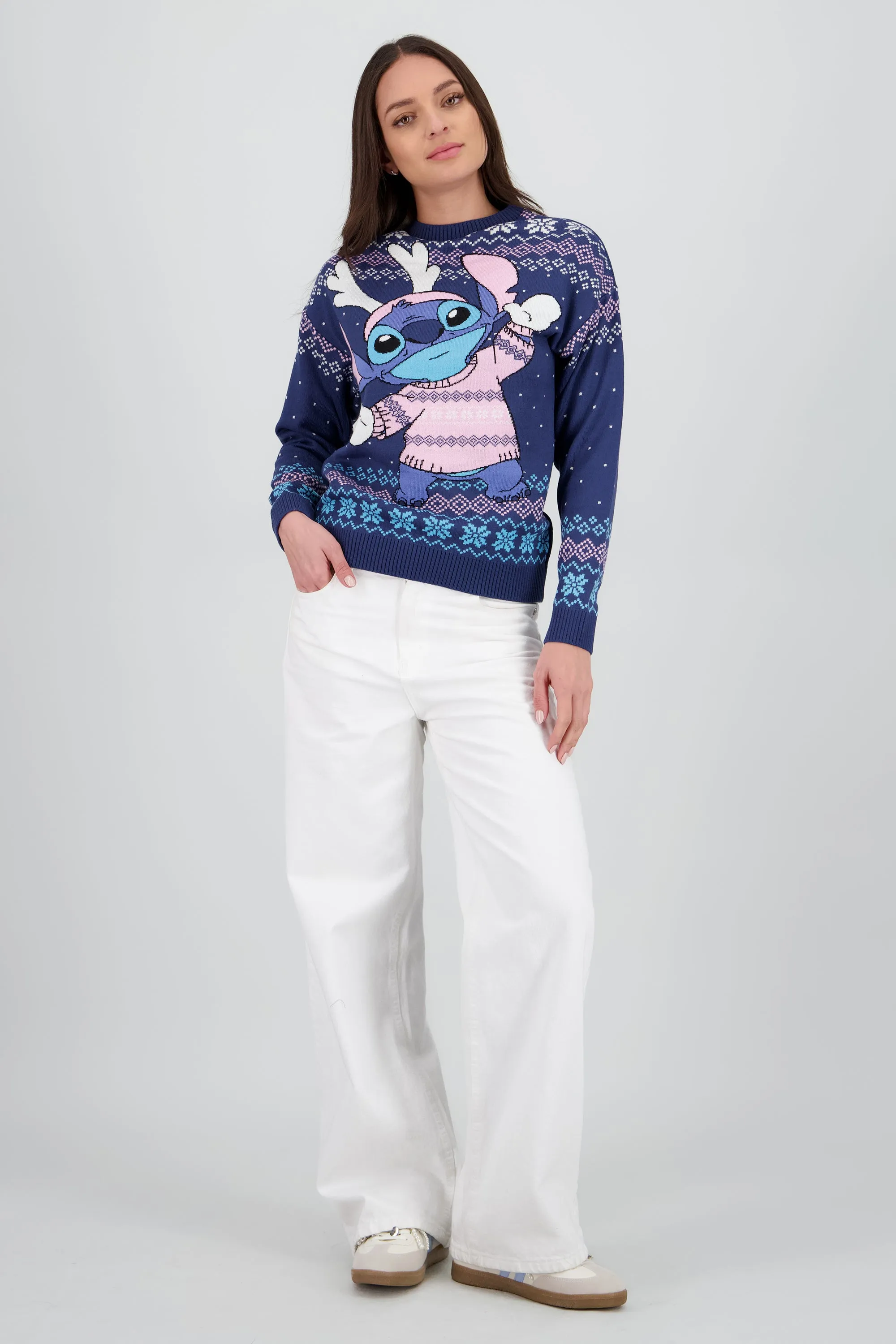 Sueter grecas Stitch navidad sold by Shasa