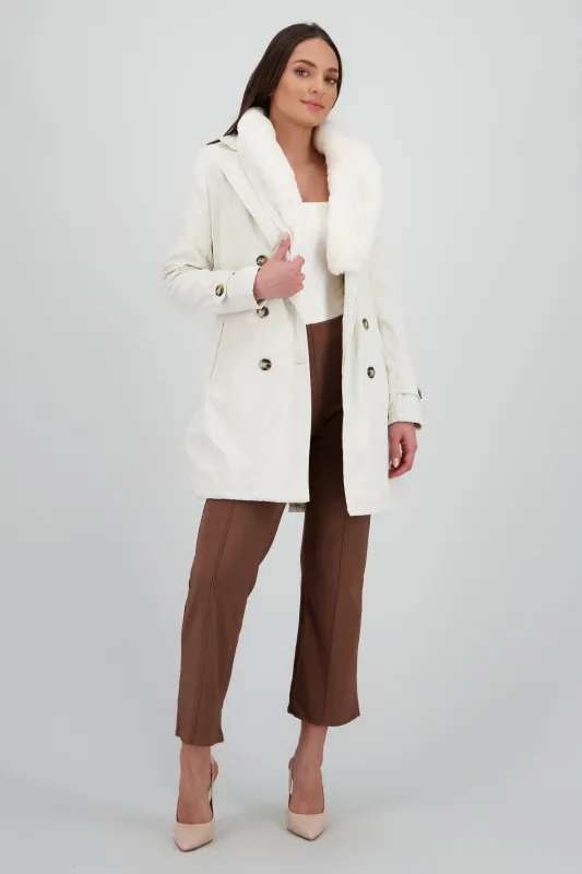 Abrigo midi det peluche sold by Shasa