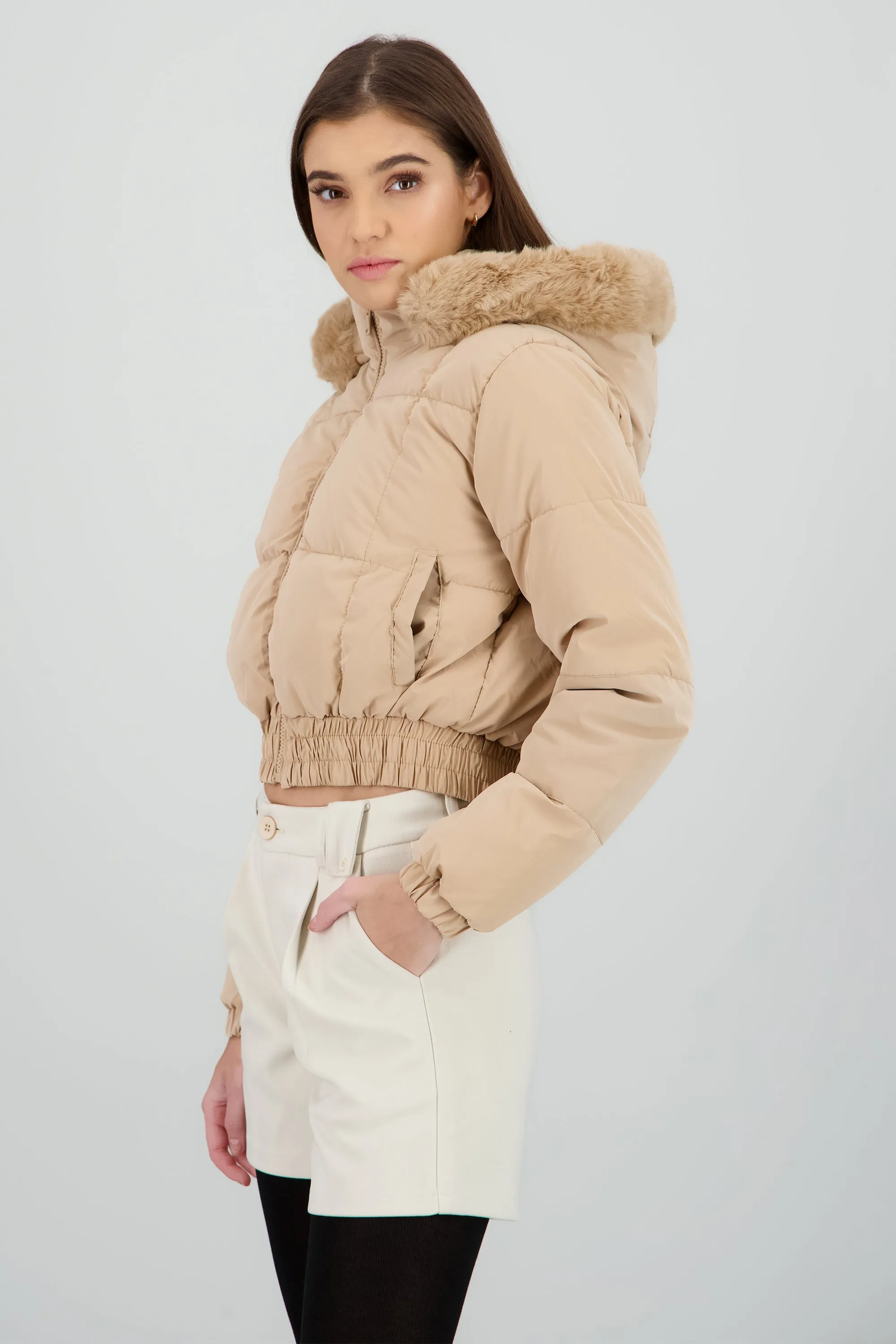 Chamarra con gorro peluche sold by Shasa product image thumbnail 3