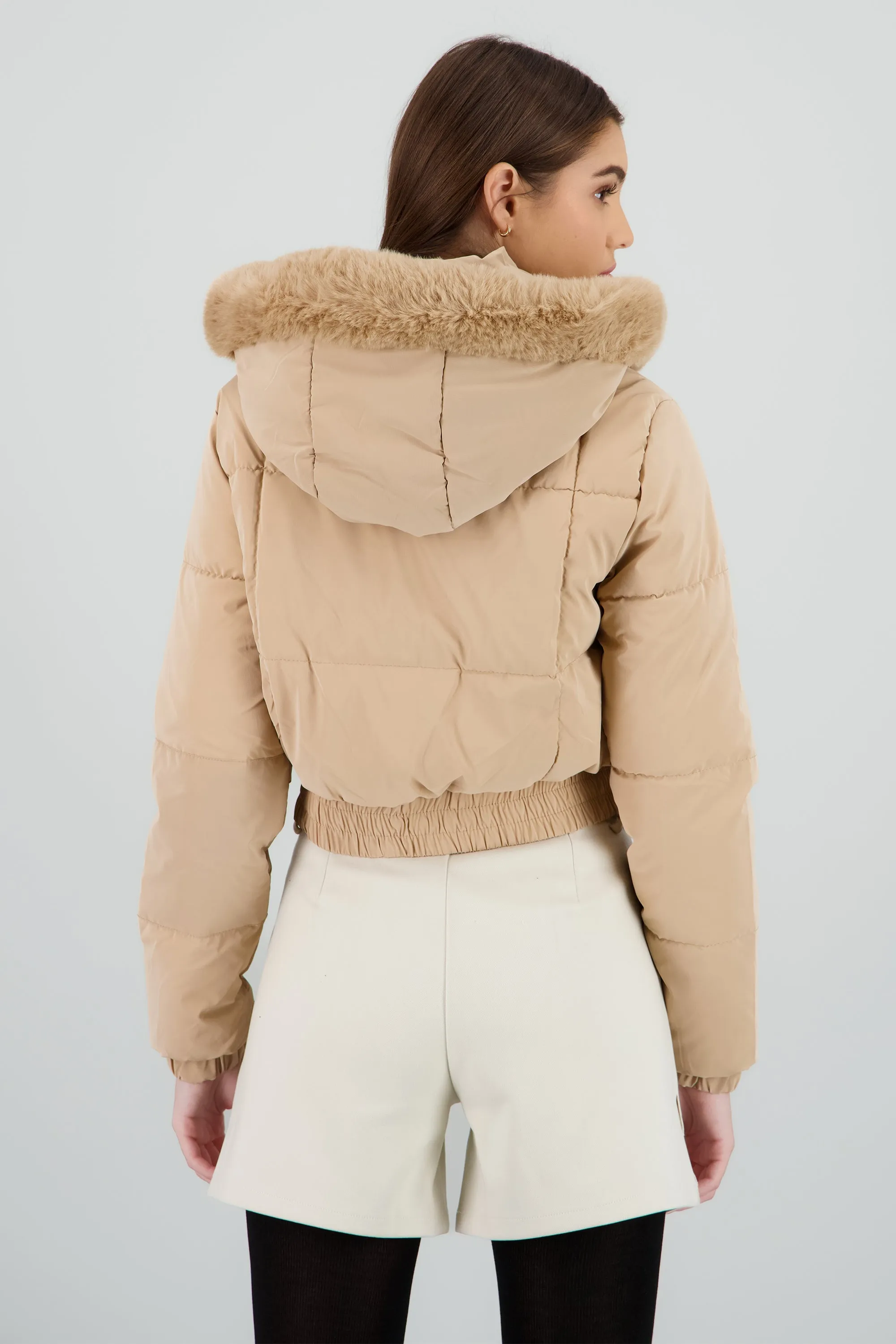 Chamarra con gorro peluche sold by Shasa product image thumbnail 4