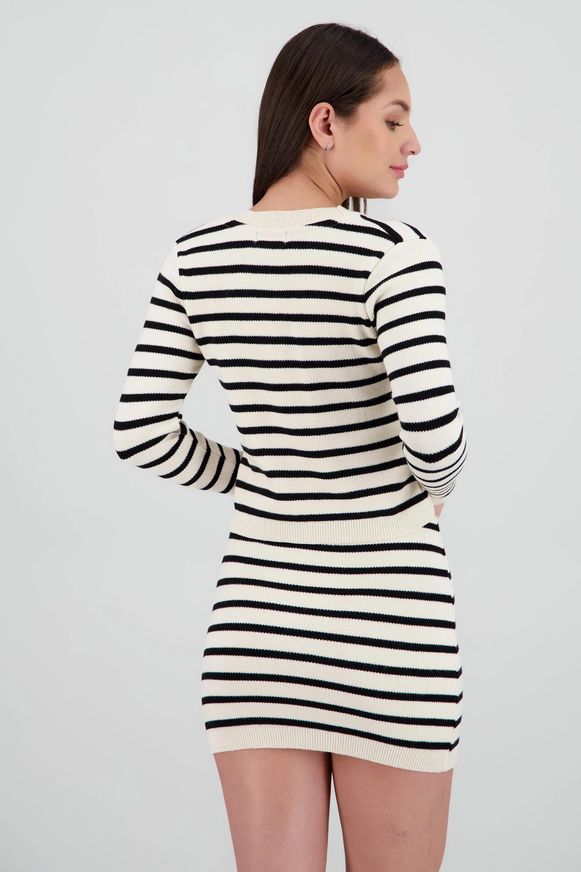 Sueter rayas boton detalle sold by Shasa product image thumbnail 4