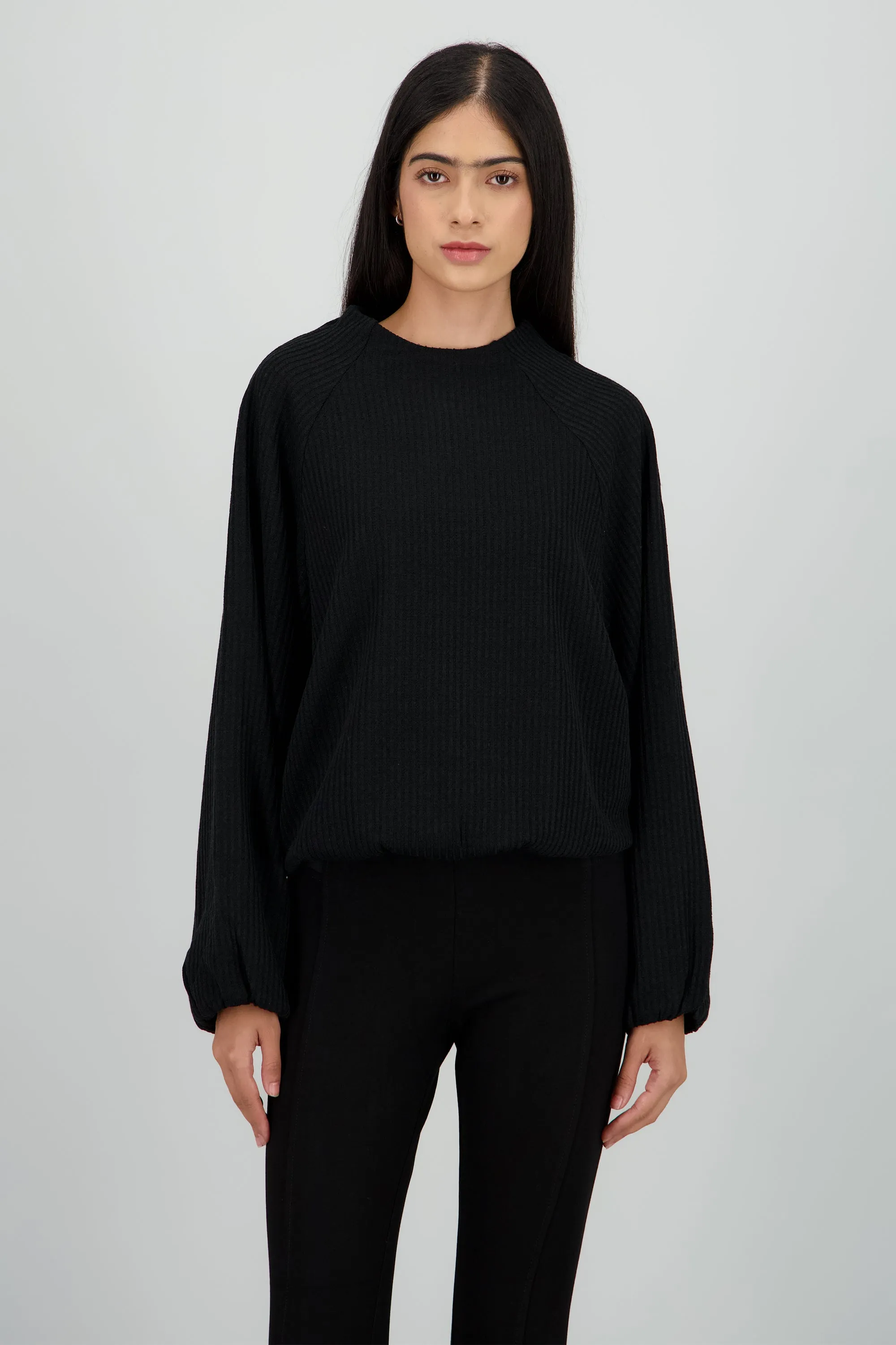 Sudadera lineas sold by Shasa