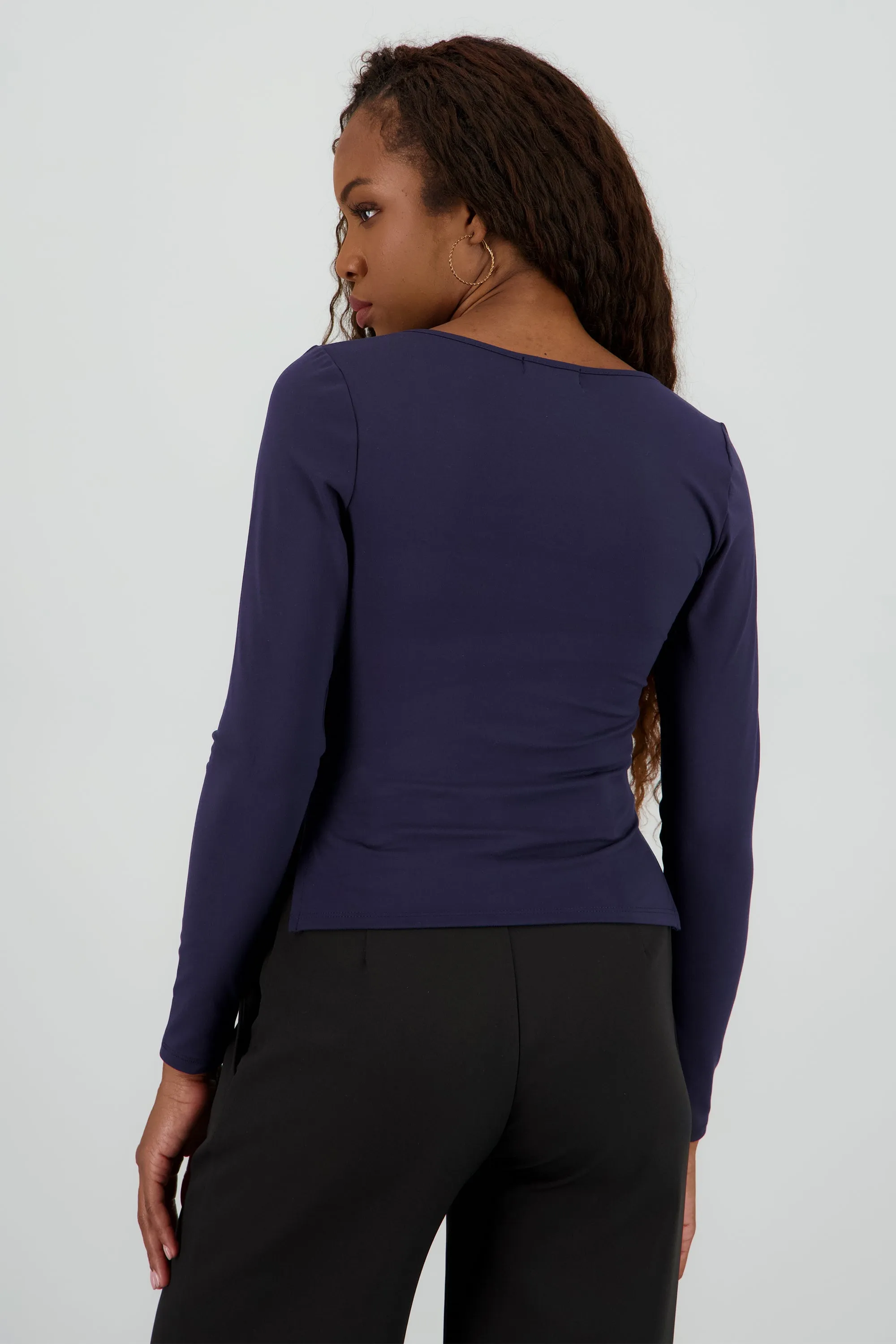 Top manga larga ceullo redondo sold by Shasa product image thumbnail 4