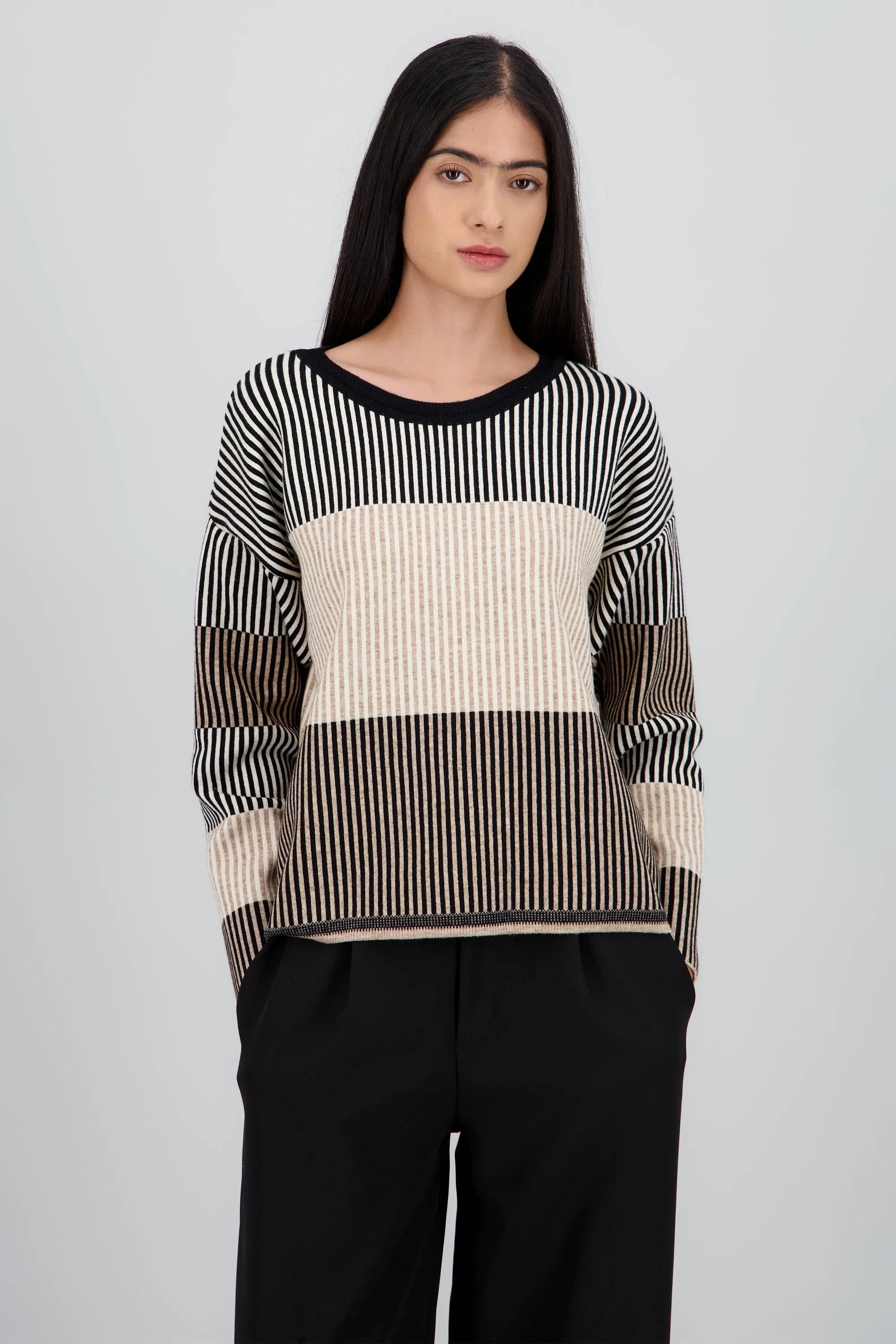 Sueter lineas sold by Shasa