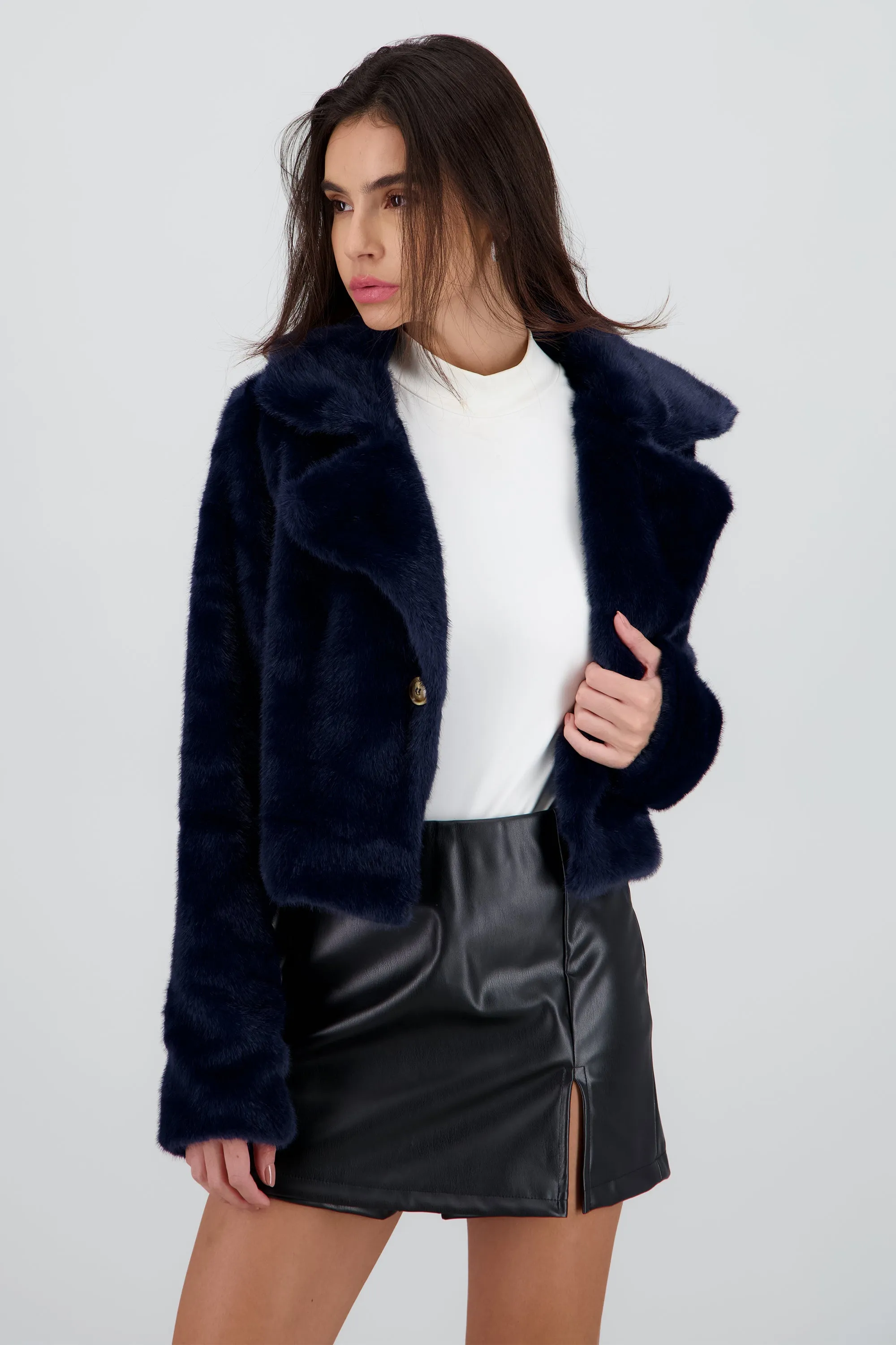 Abrigo corto liso pelo sold by Shasa product image thumbnail 2