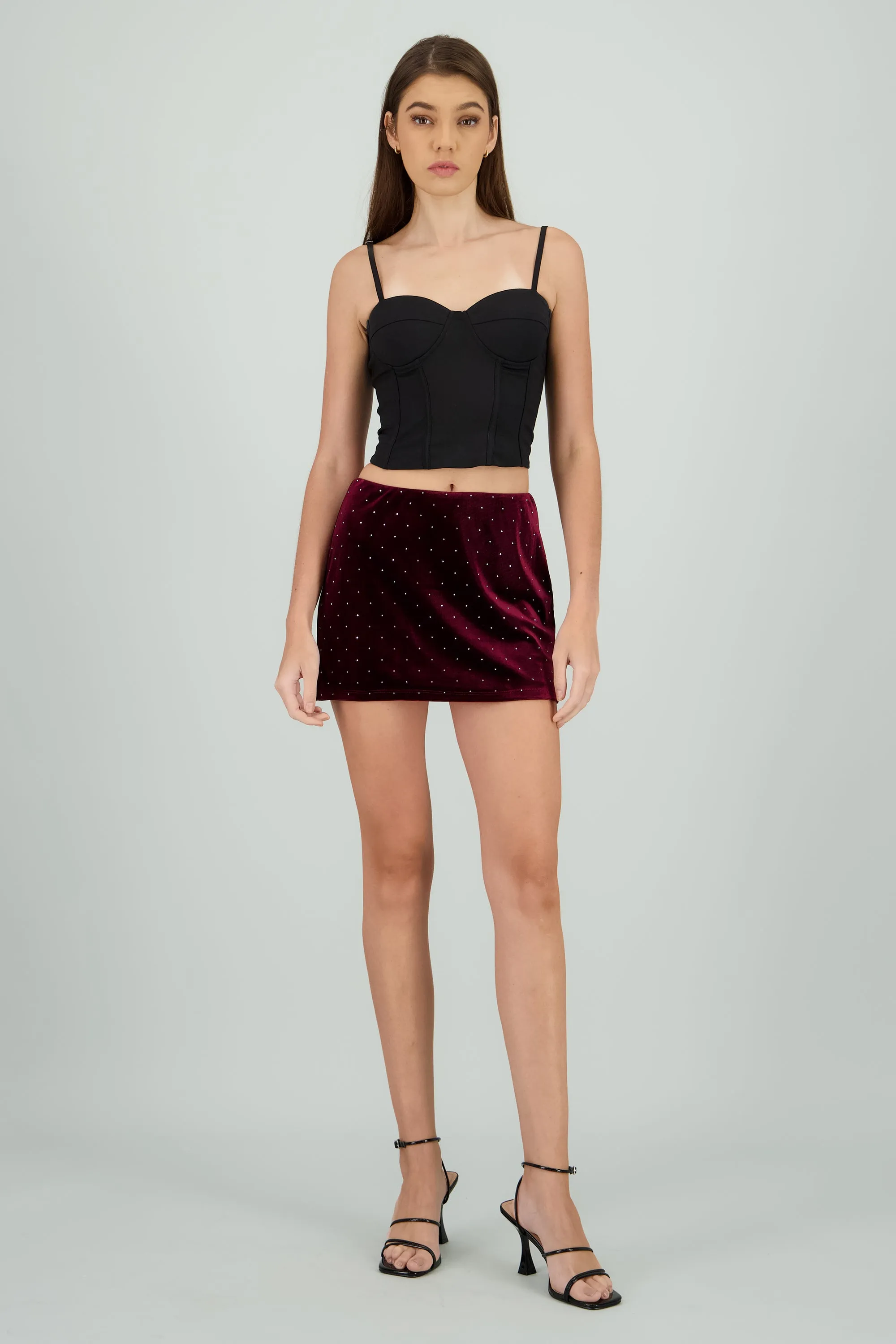 Mini falda terciopelo brillos sold by Shasa