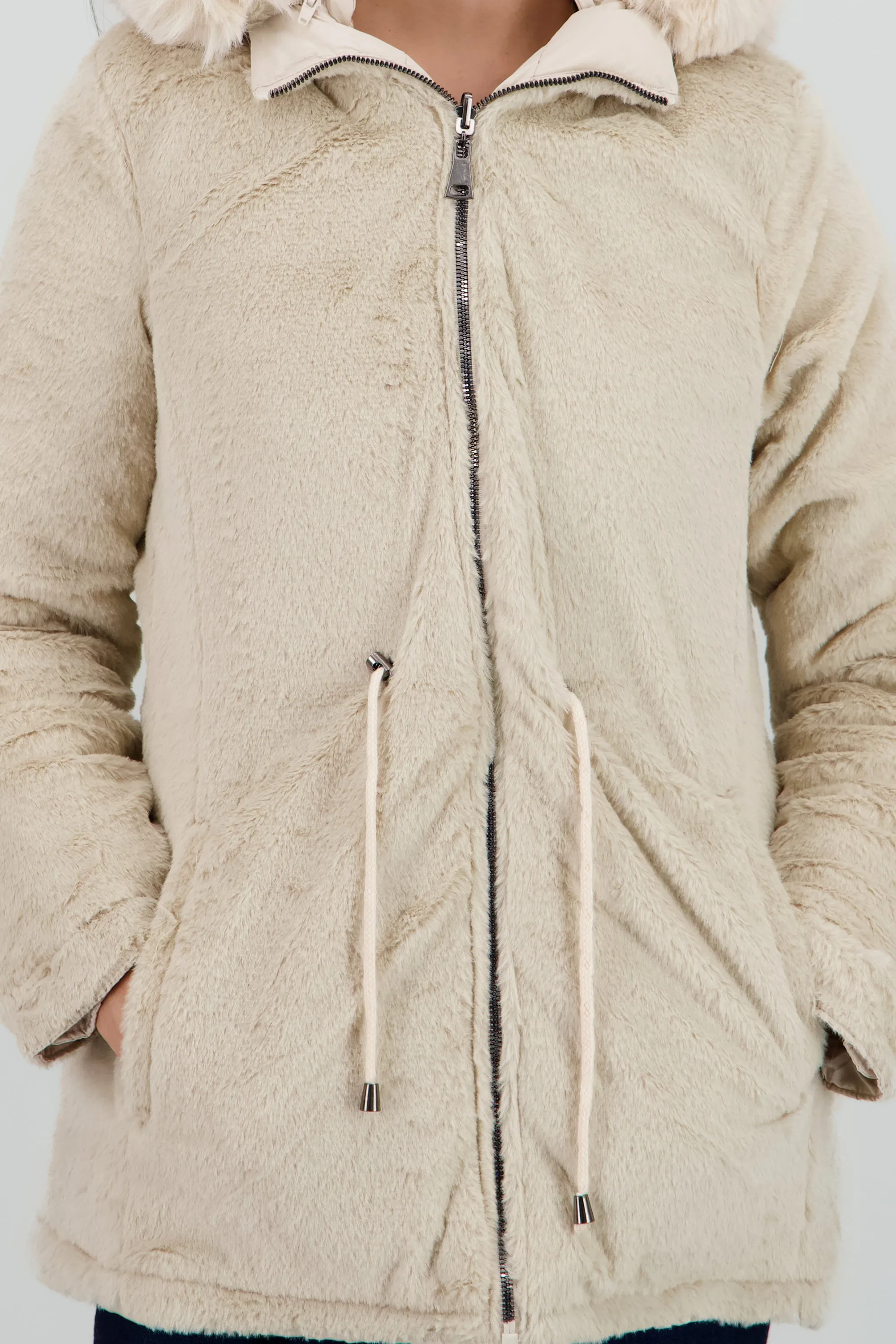 Chamarra reversible con gorro peluche sold by Shasa product image thumbnail 5