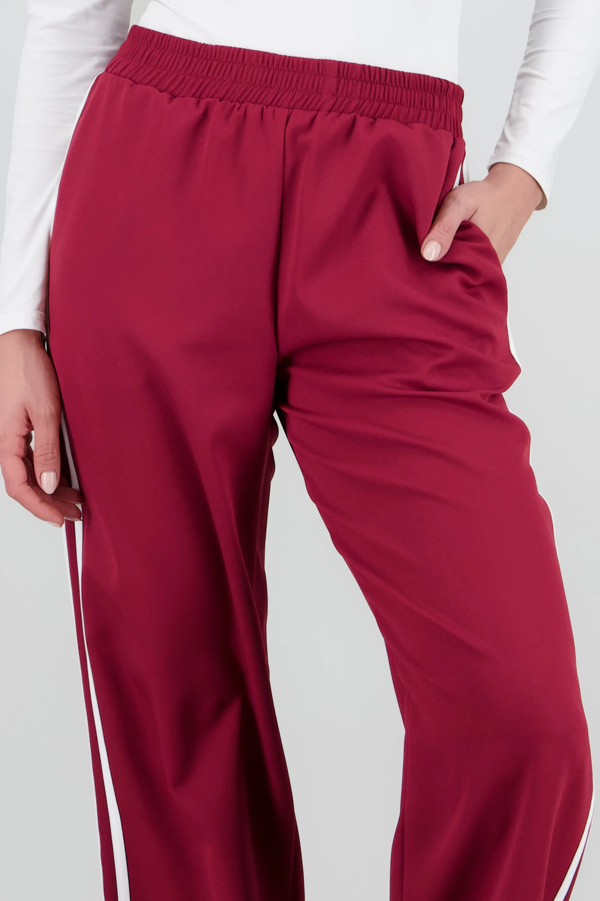 Pantalon detalle tiras contraste sold by Shasa product image thumbnail 5