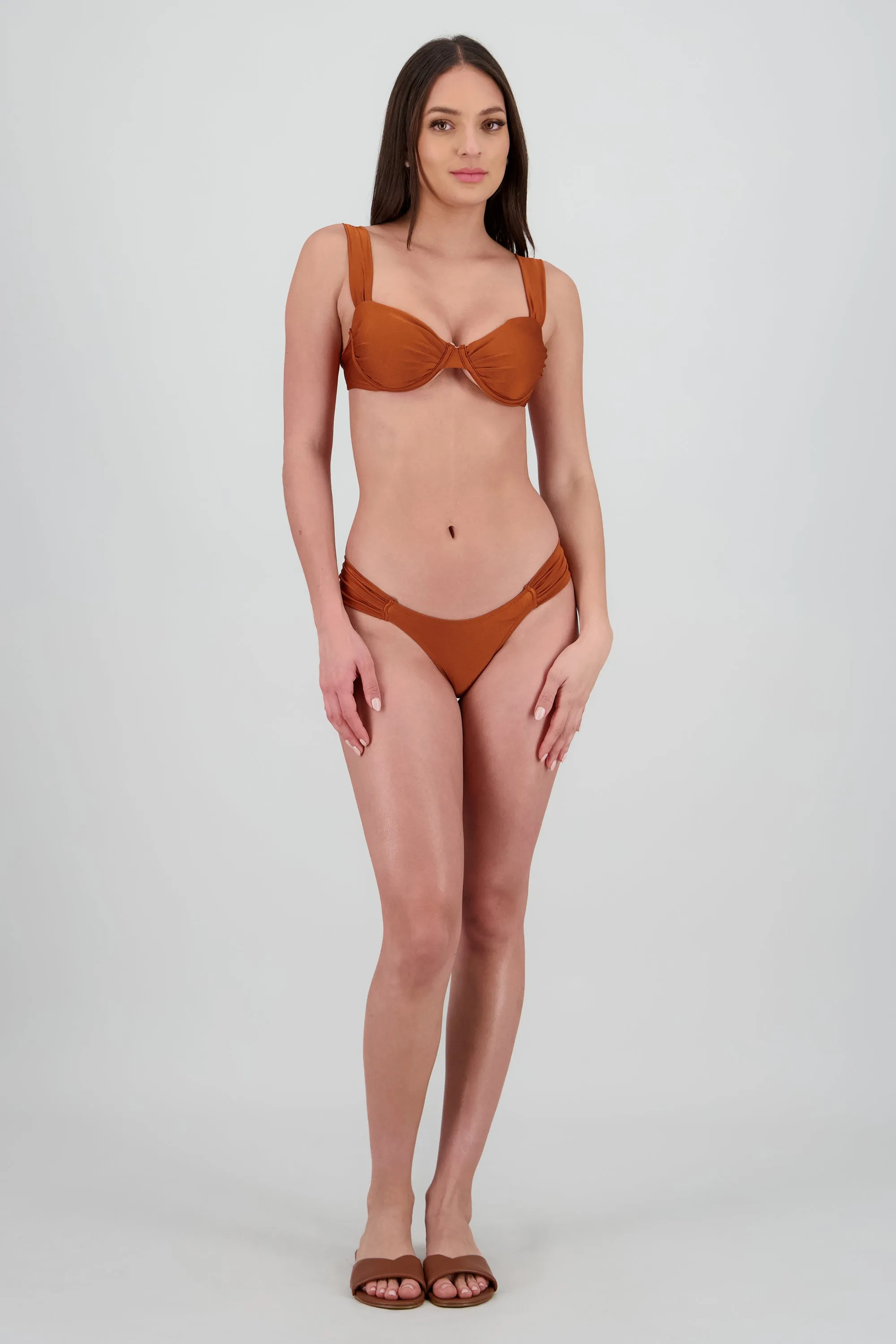 Bikini detalle drapeado sold by Shasa