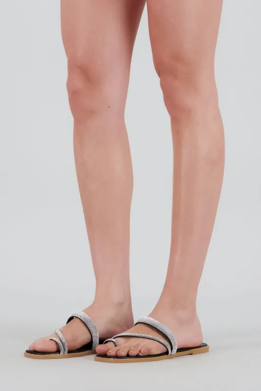 Sandalia tiras brillos diagonal anillo sold by Shasa