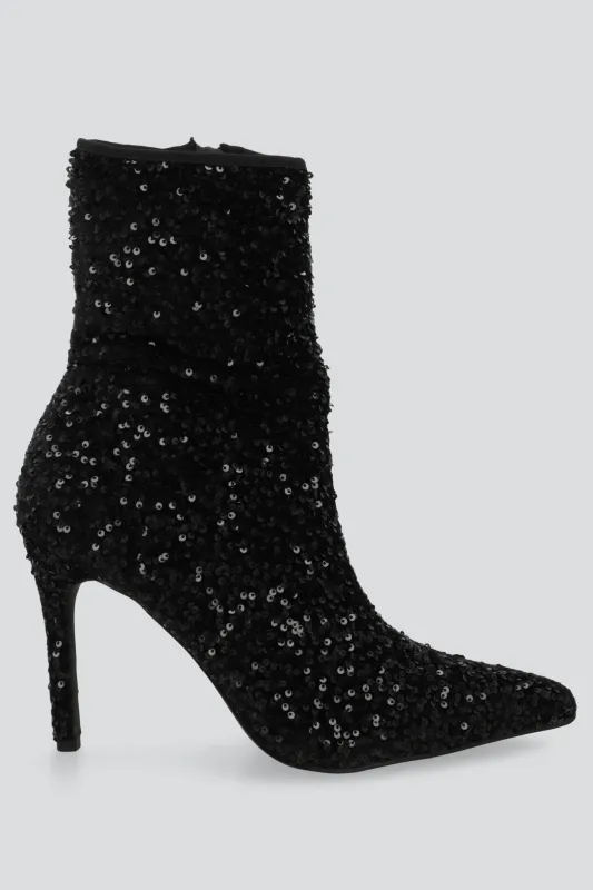 Botin puntal lentejuelas sold by Shasa