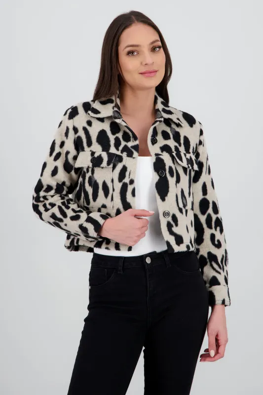 Chamarra crop animal print detalle bolsas sold by Shasa