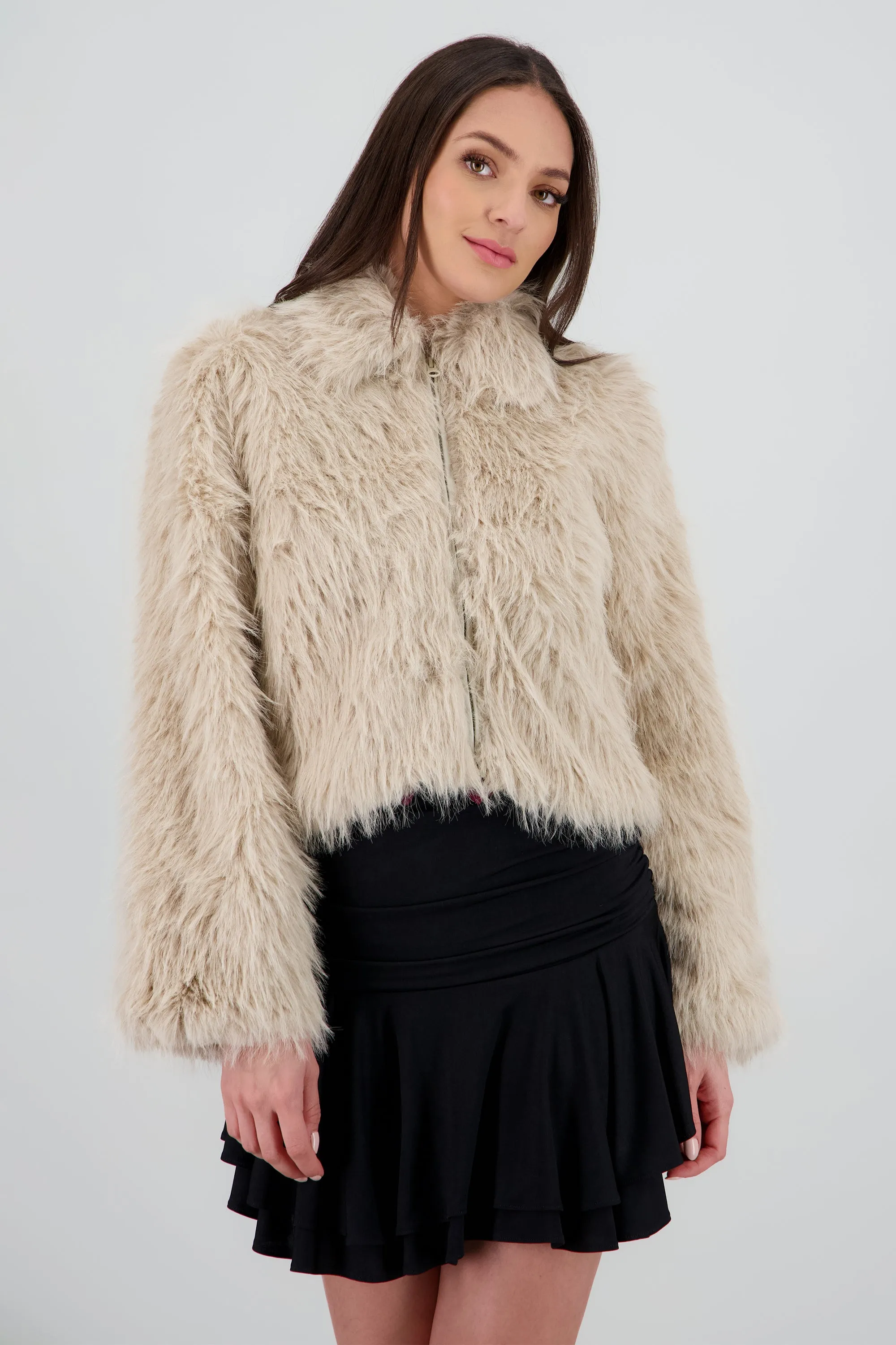 ABRIGO CORTO CON CIERRE LISO sold by Shasa product image thumbnail 2