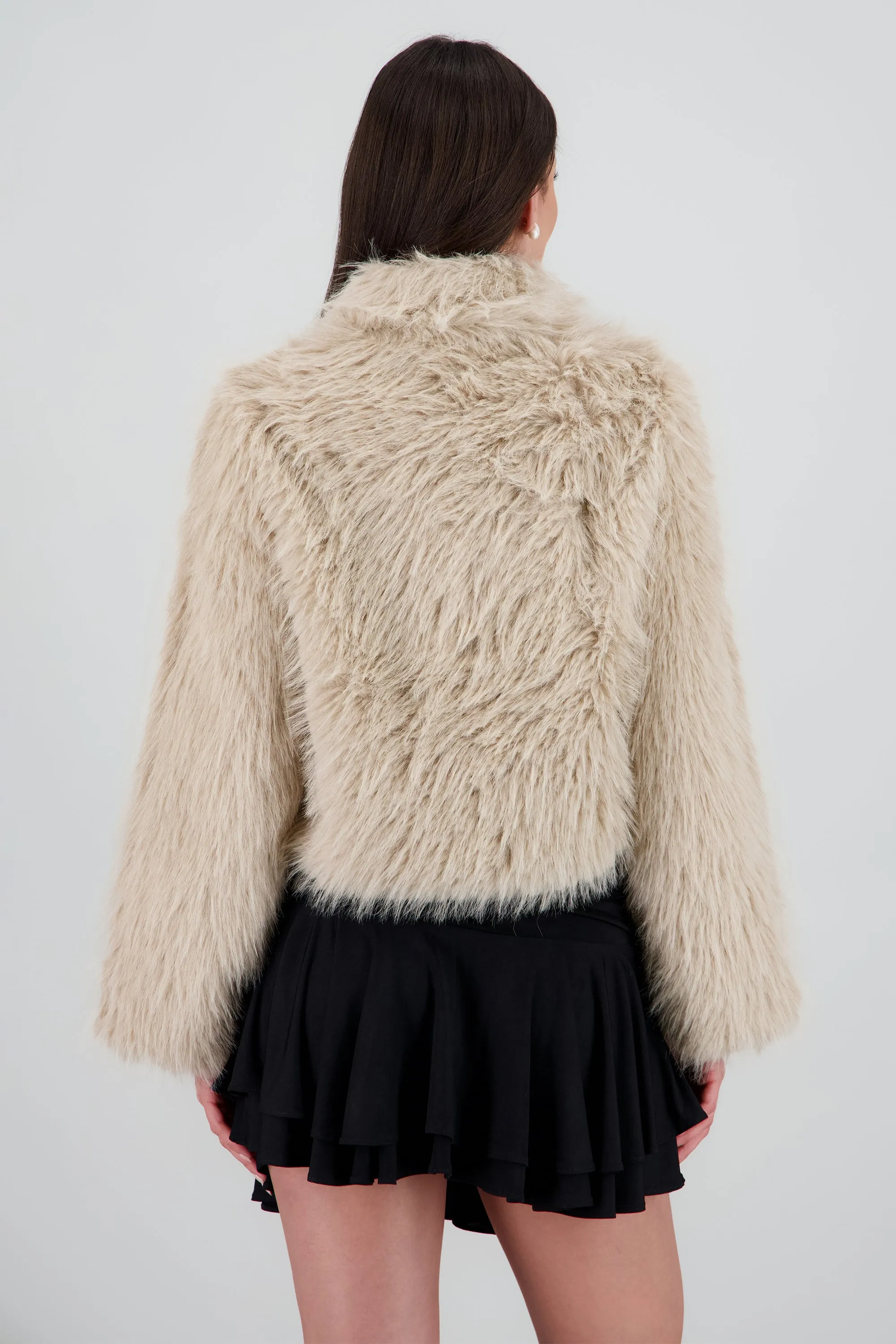 ABRIGO CORTO CON CIERRE LISO sold by Shasa product image thumbnail 4