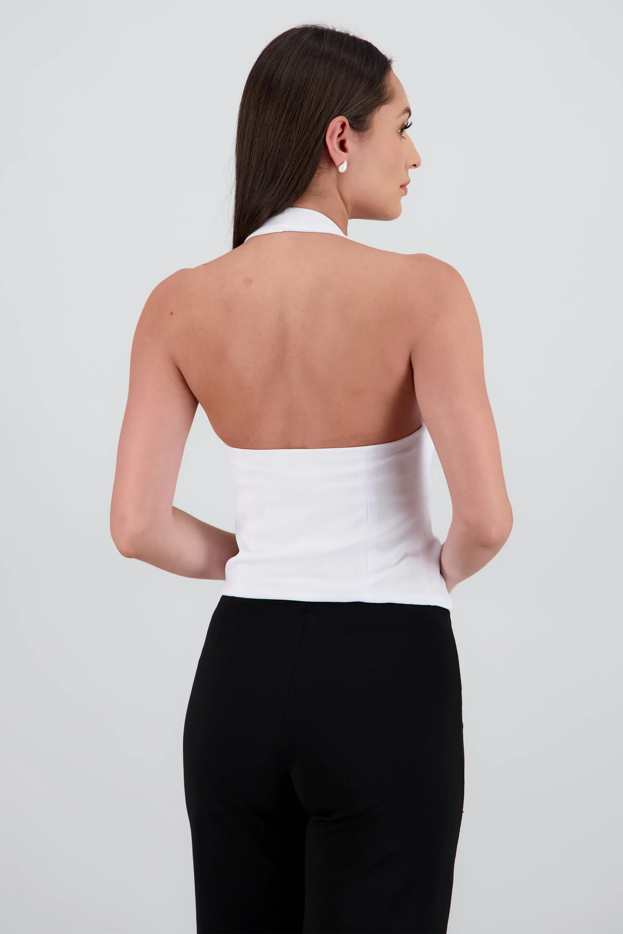 Top halter liso detalle cortes sold by Shasa product image thumbnail 4