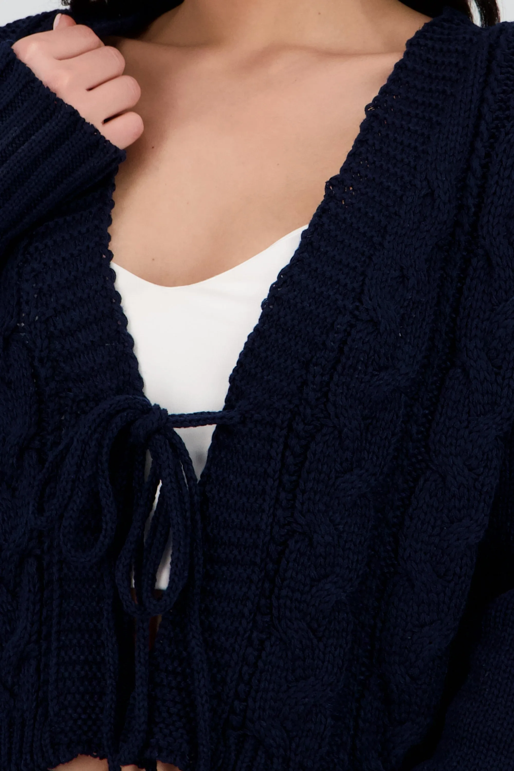 Cardigan trenzado detalle lazo sold by Shasa product image thumbnail 5