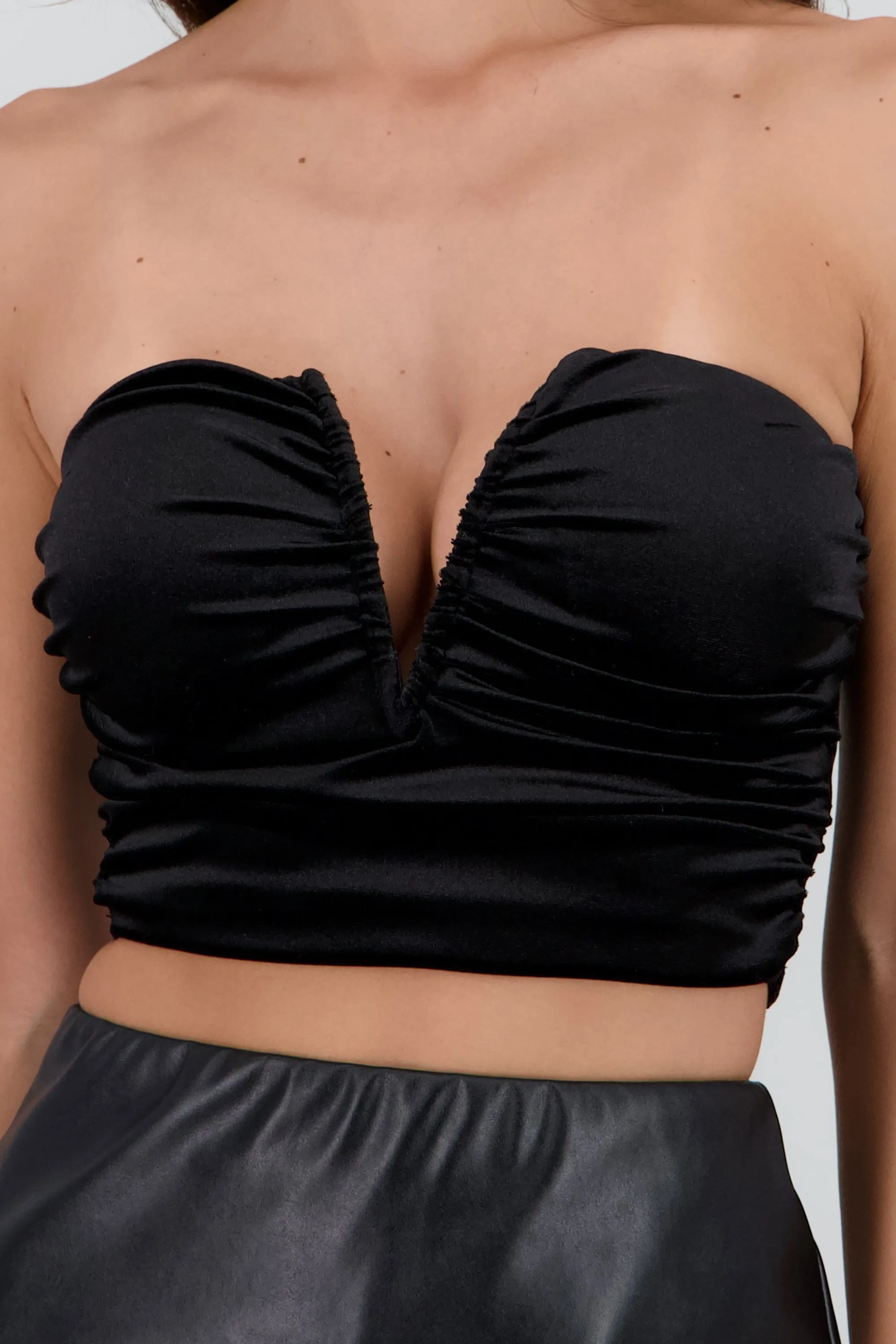 Top tipo corset velvet sold by Shasa product image thumbnail 5