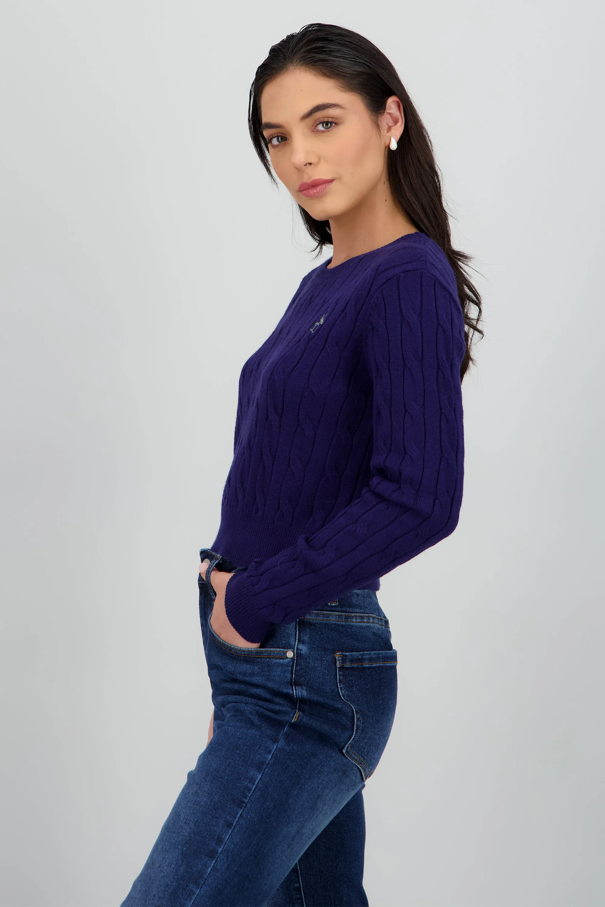 Sueter trenzado liso detalle bordado sold by Shasa product image thumbnail 3