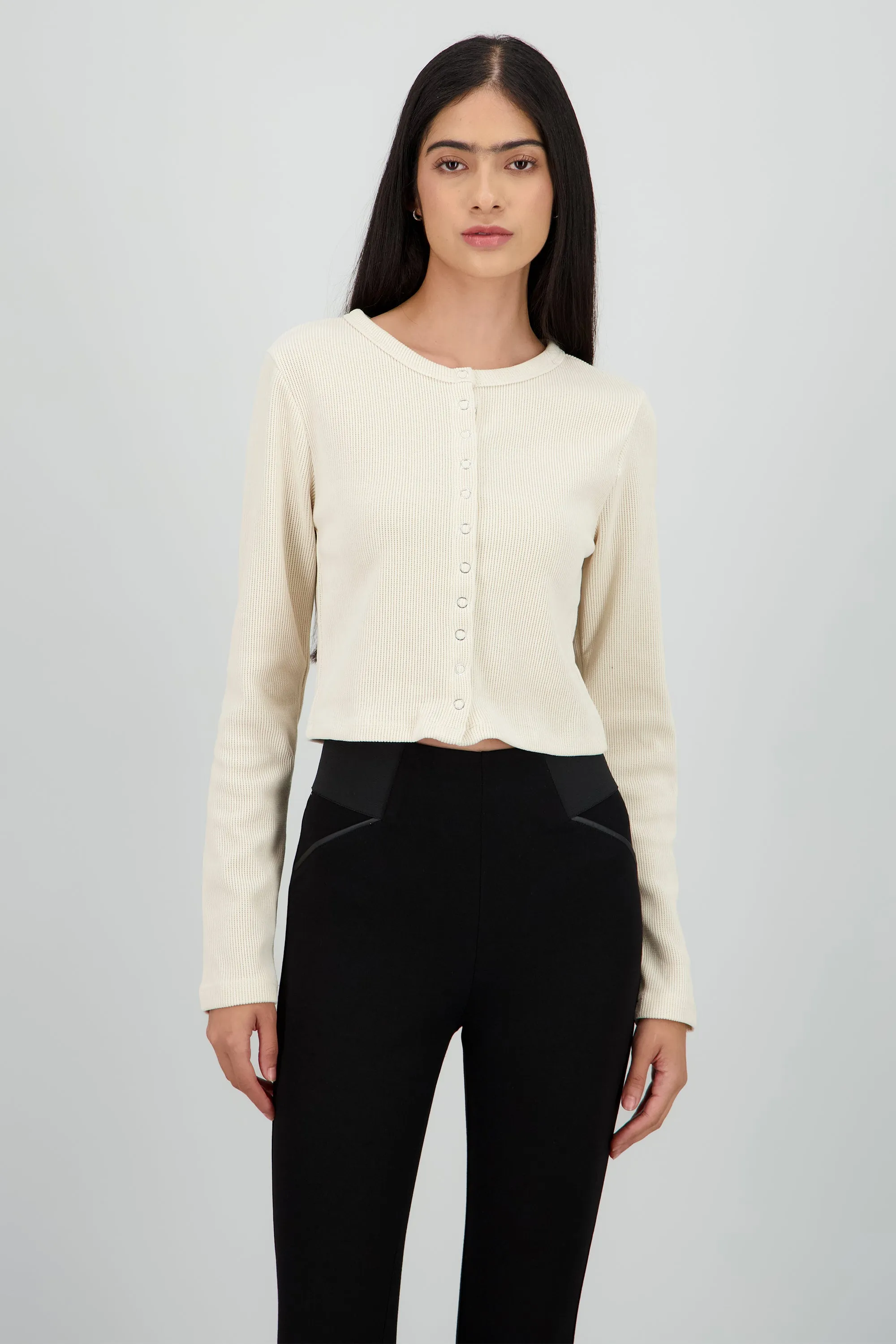 Sueter botones presion sold by Shasa