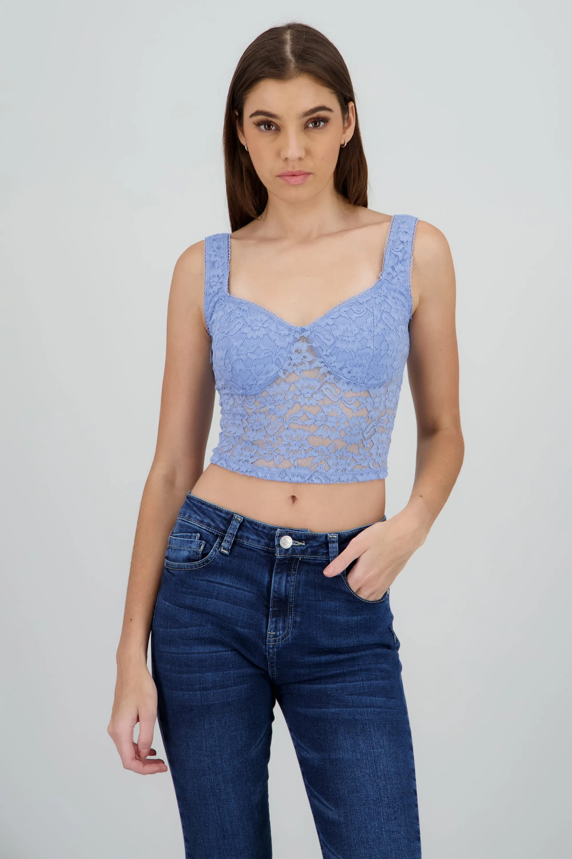 Top encaje con copas sold by Shasa