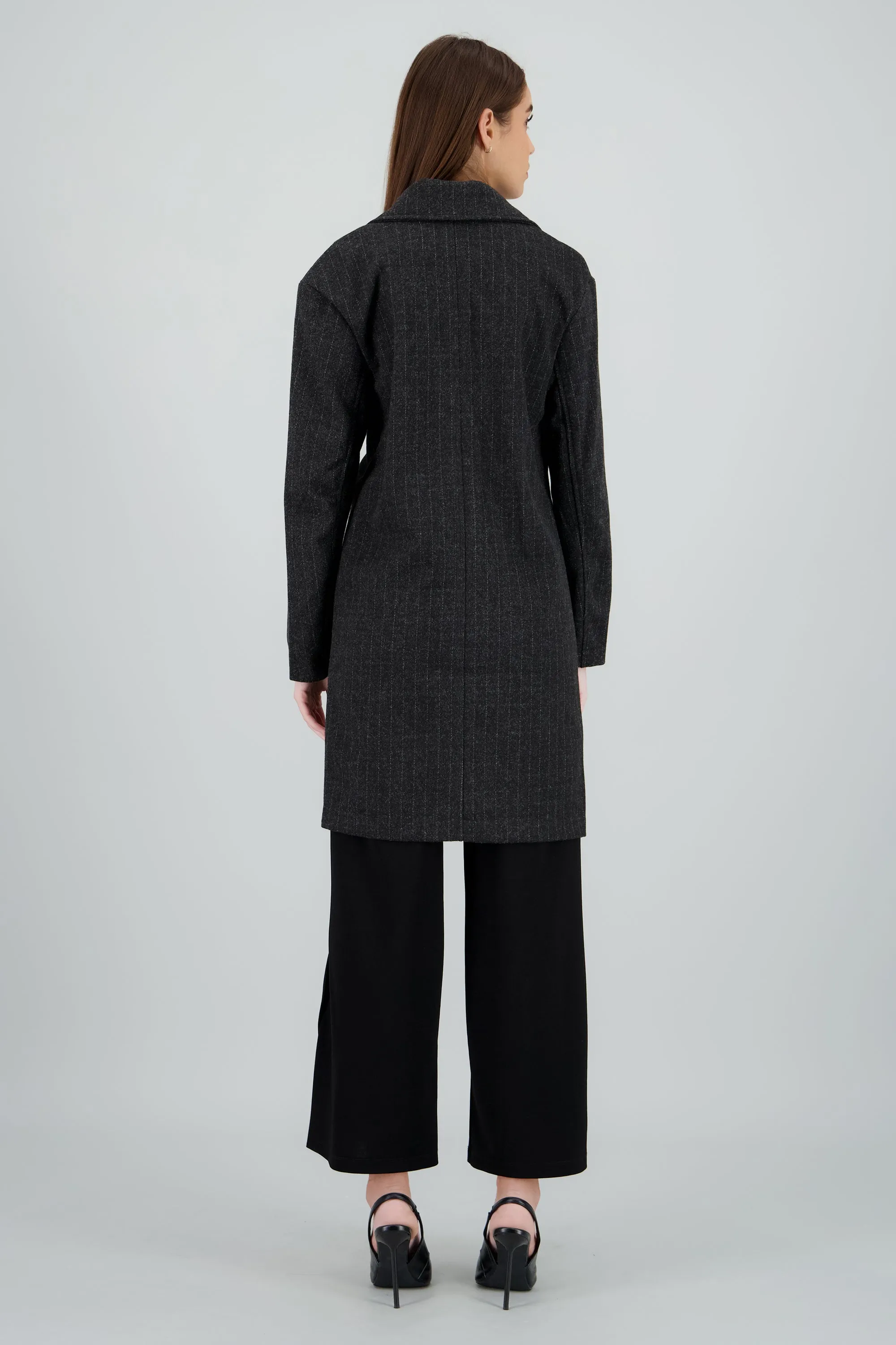 Abrigo liso detalle botones bolsas sold by Shasa product image thumbnail 4