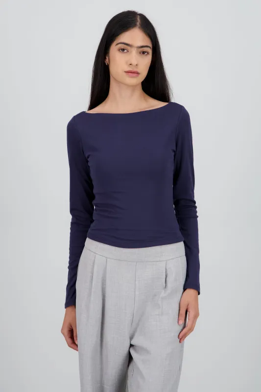 Top escote barco manga larga sold by Shasa