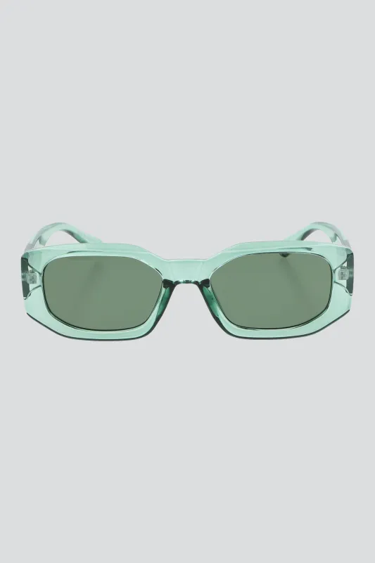 Lentes de sol cuadrados sold by Shasa