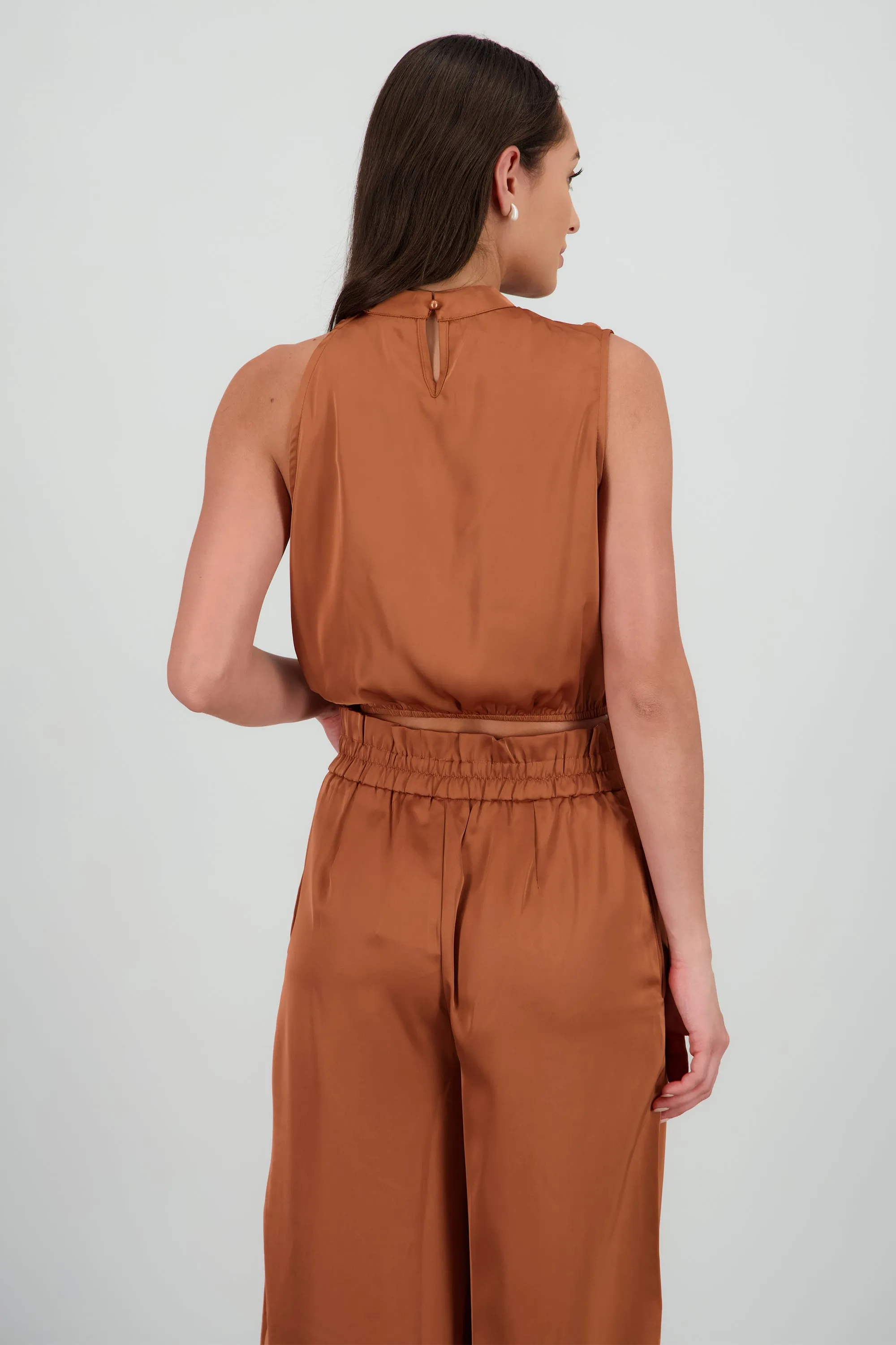 Top halter cruzado corto sold by Shasa product image thumbnail 4