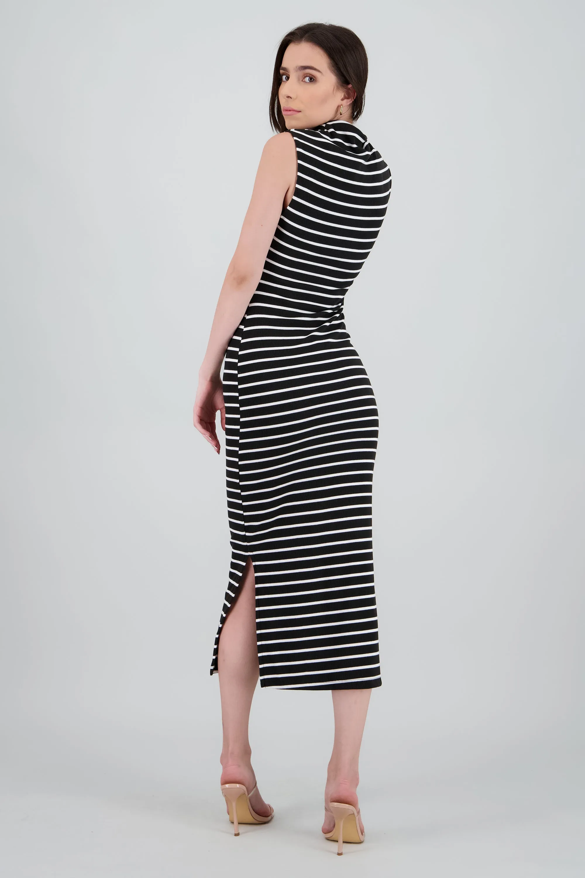 Vestido maxi rib cuello alto rayas sold by Shasa product image thumbnail 4