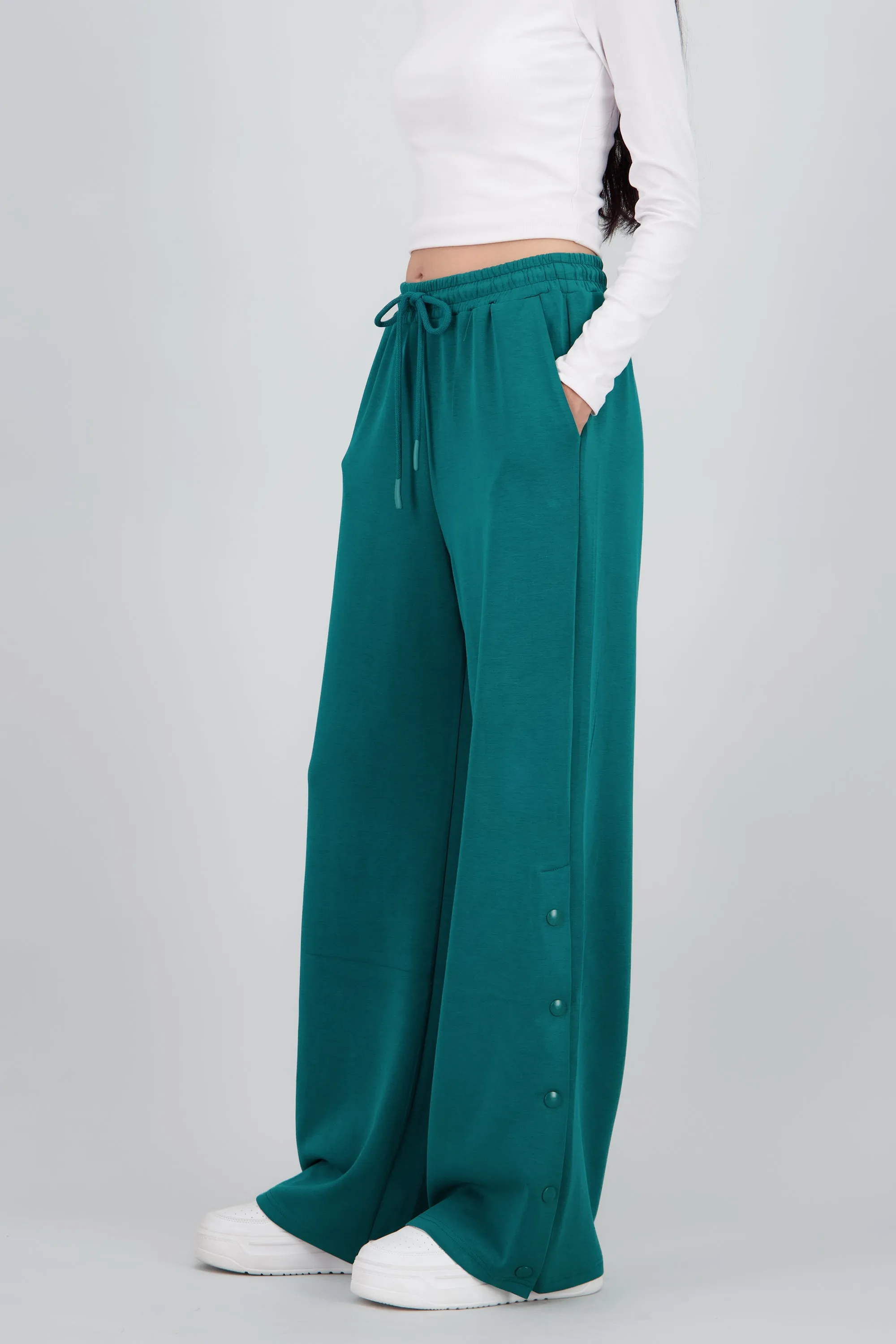 Pantalon liso recto sold by Shasa product image thumbnail 3