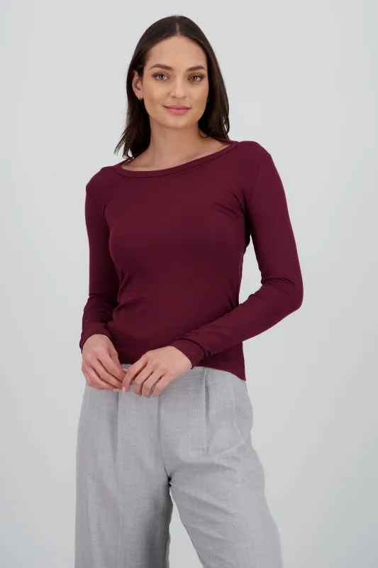 Top manga larga detalle tirantes sold by Shasa