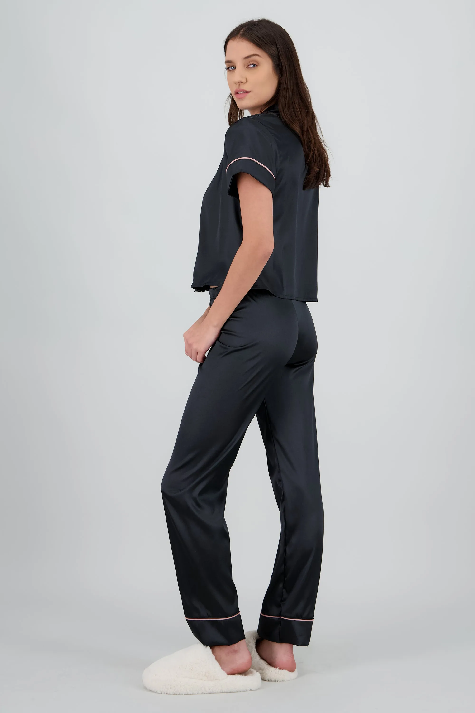 Pijama camisera satin pantalon m/c sold by Shasa product image thumbnail 3