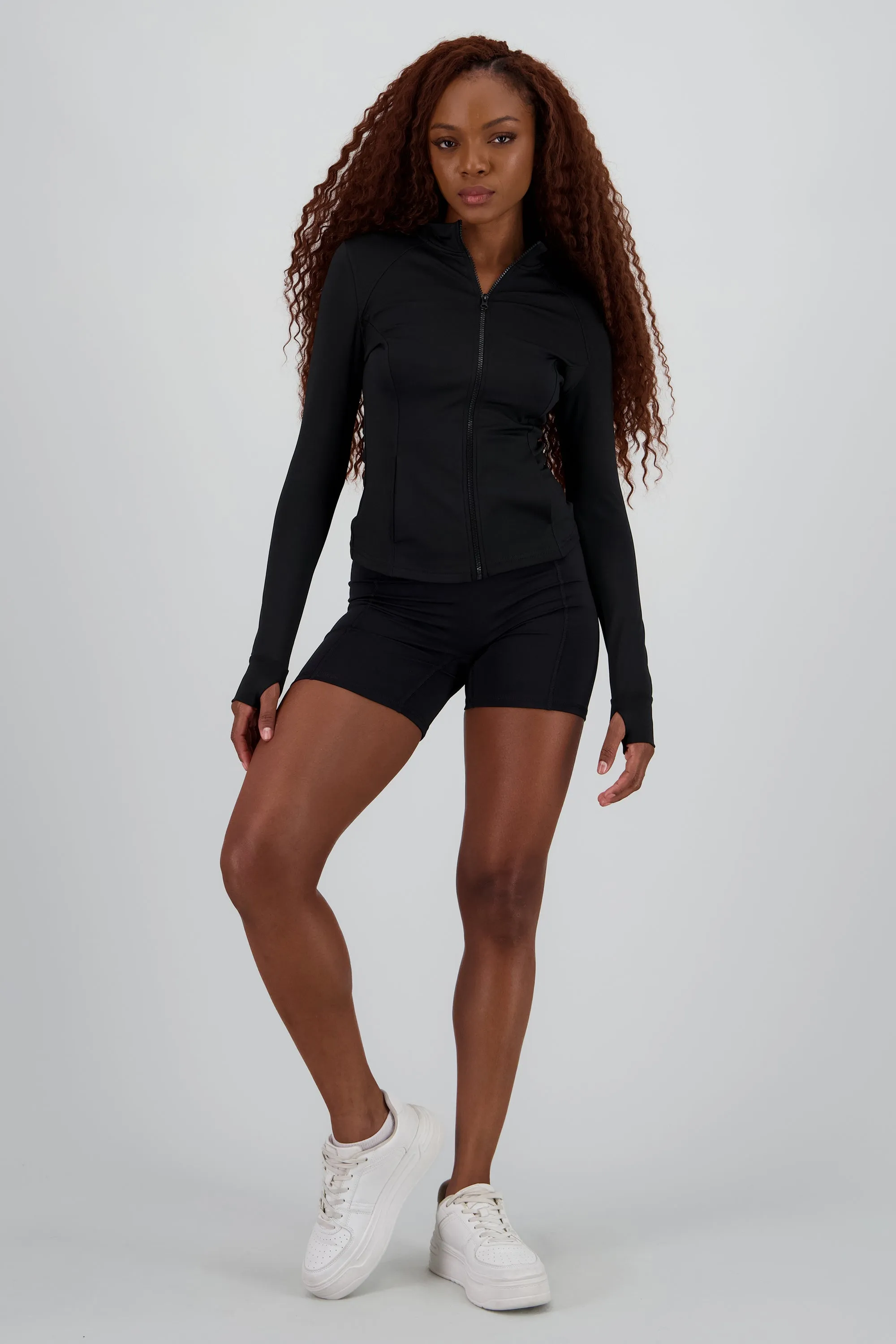 Short deportivos cortes sold by Shasa