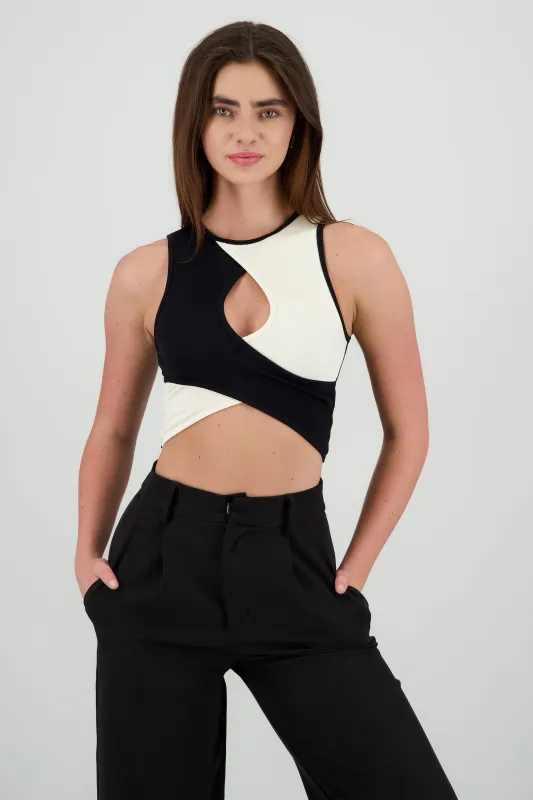 Top corte asimetrico bicolor sold by Shasa