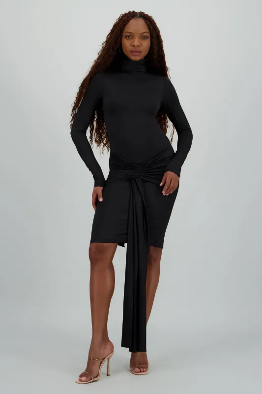 Vestido mini manga larga detalle amarre sold by Shasa