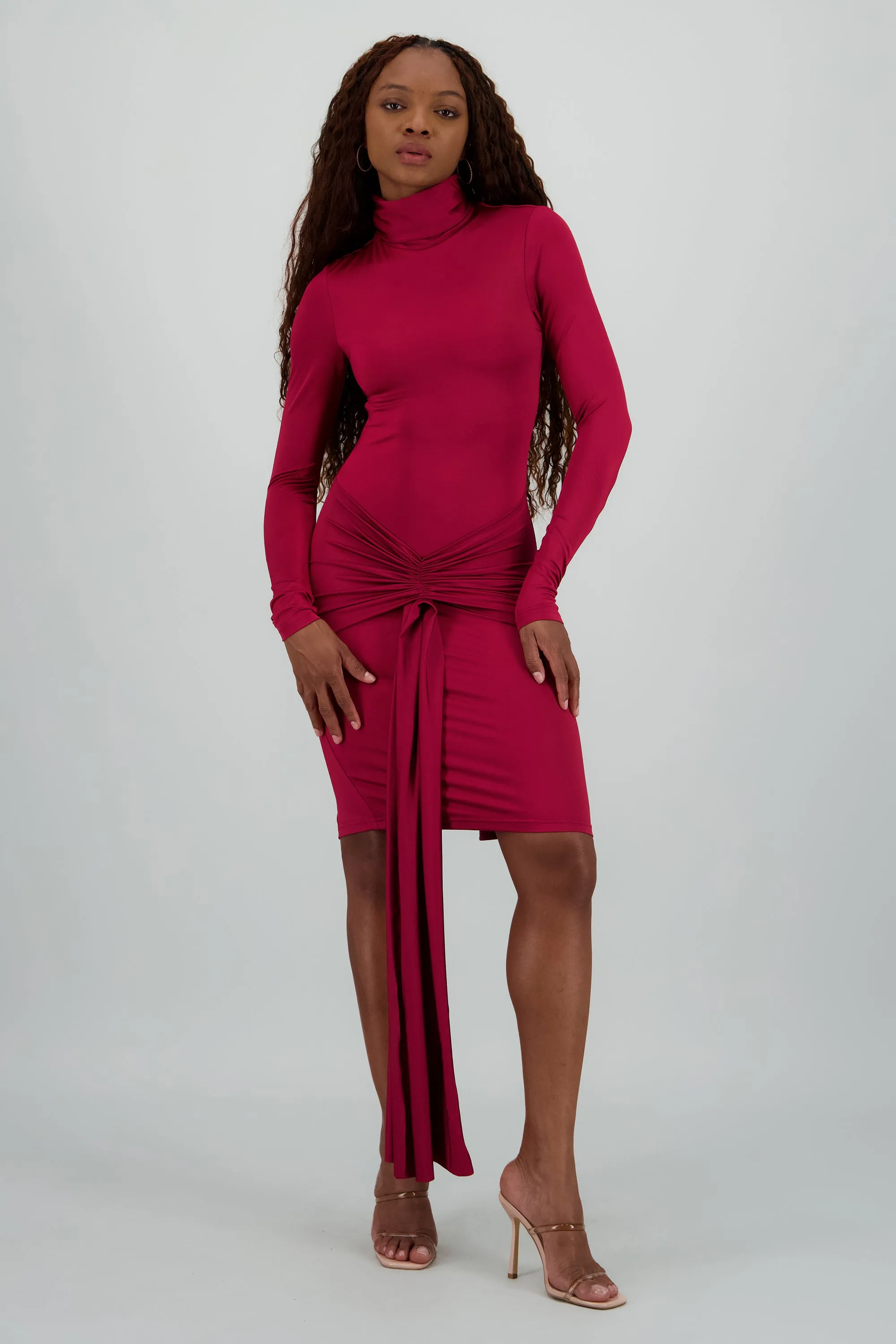 Vestido mini manga larga detalle amarre sold by Shasa