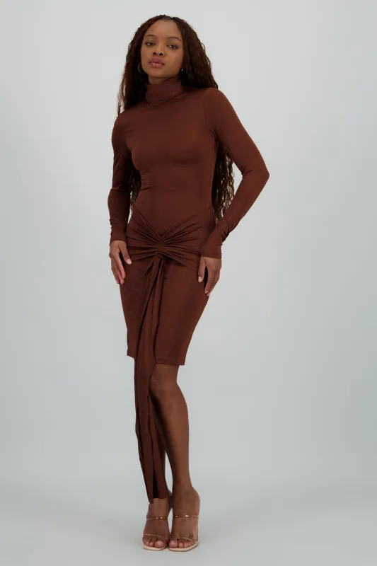 Vestido mini manga larga detalle amarre sold by Shasa